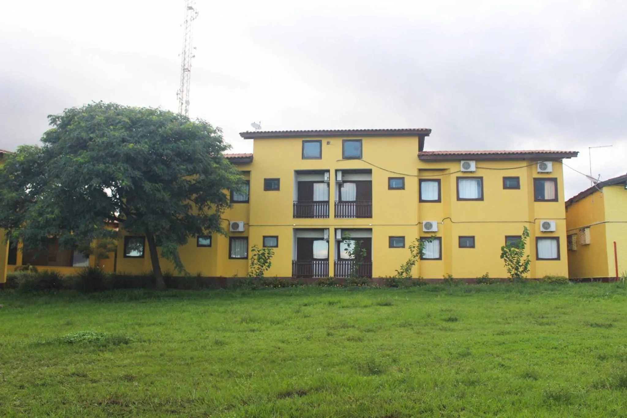 Property building in Hotel Catavento