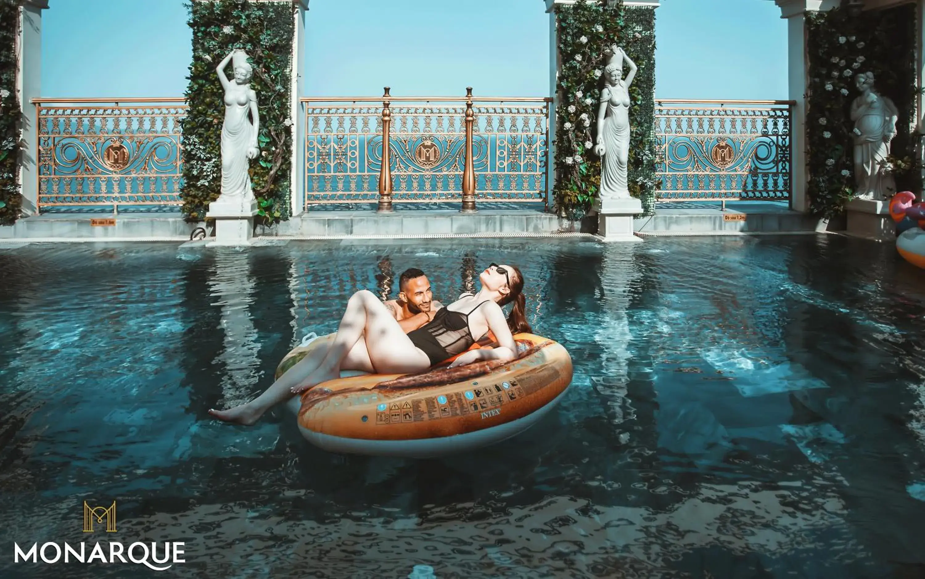 Swimming pool in Monarque Hotel Danang Swimming pool in Monarque Hotel Danang