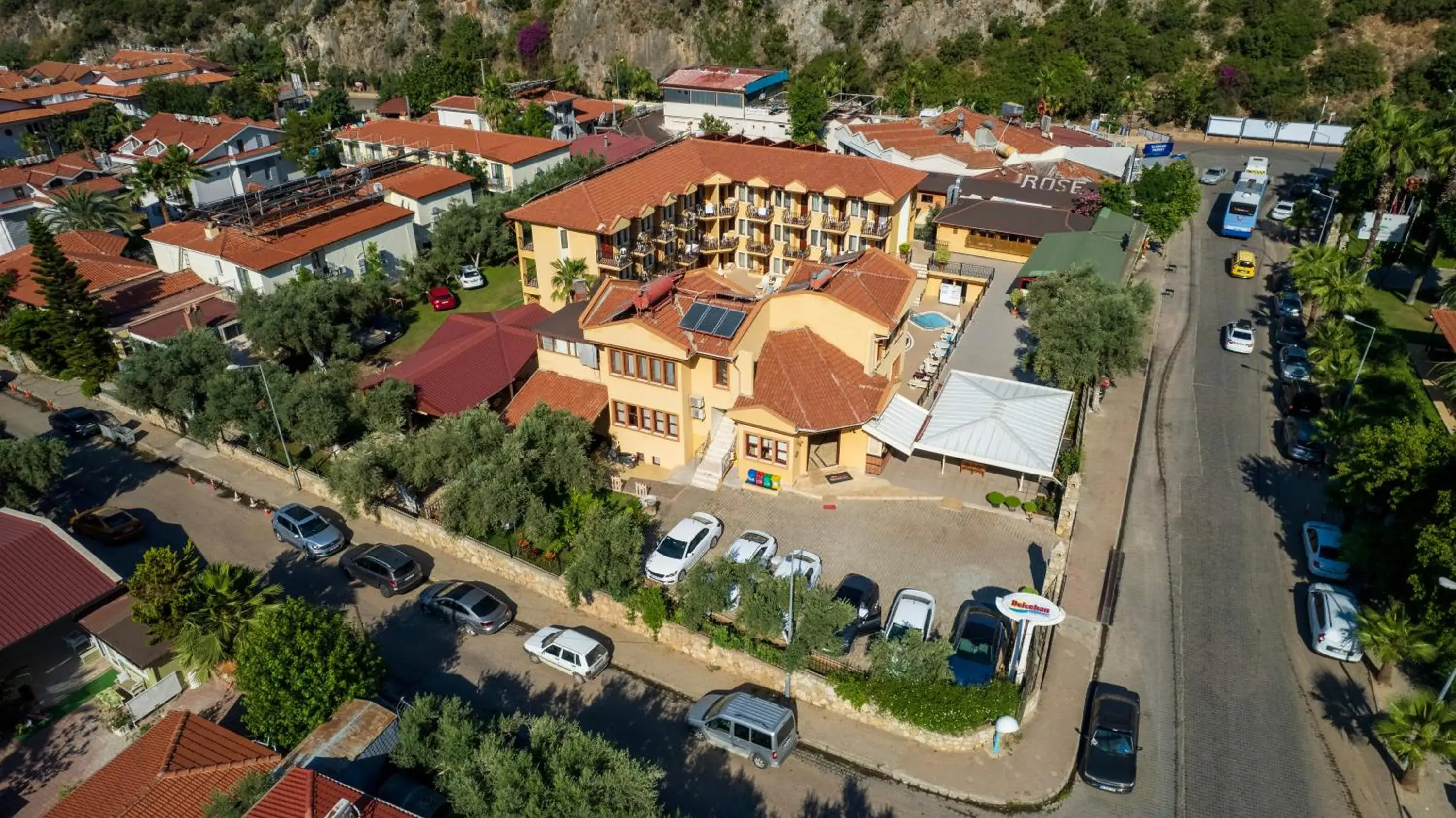 Property building in Belcehan Beach Property building in Belcehan Beach