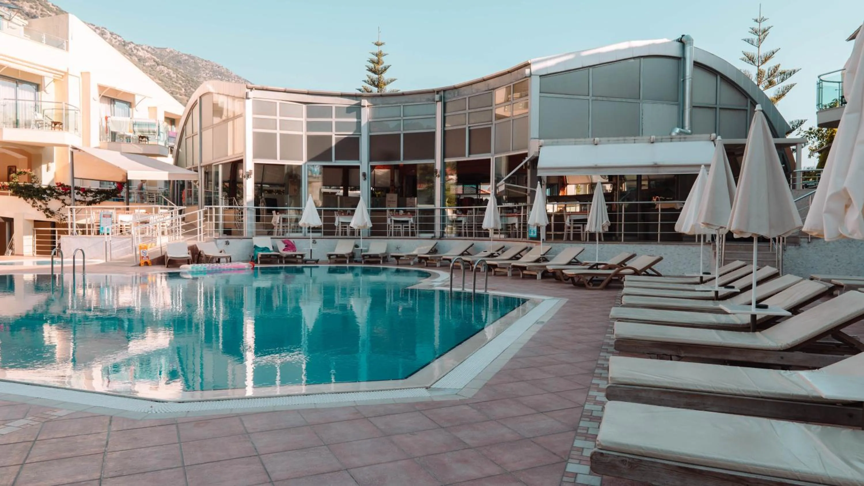 Day in Belcehan Hotel