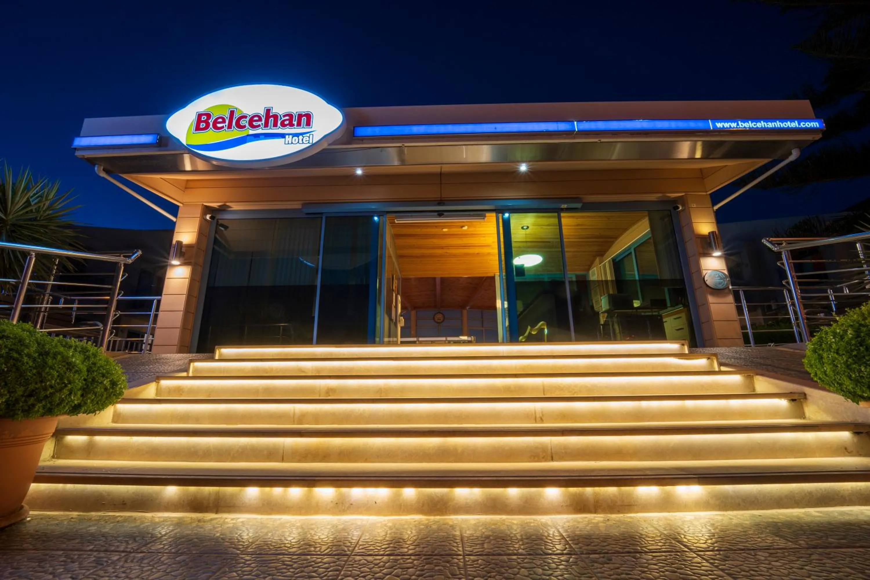Facade/entrance in Belcehan Hotel