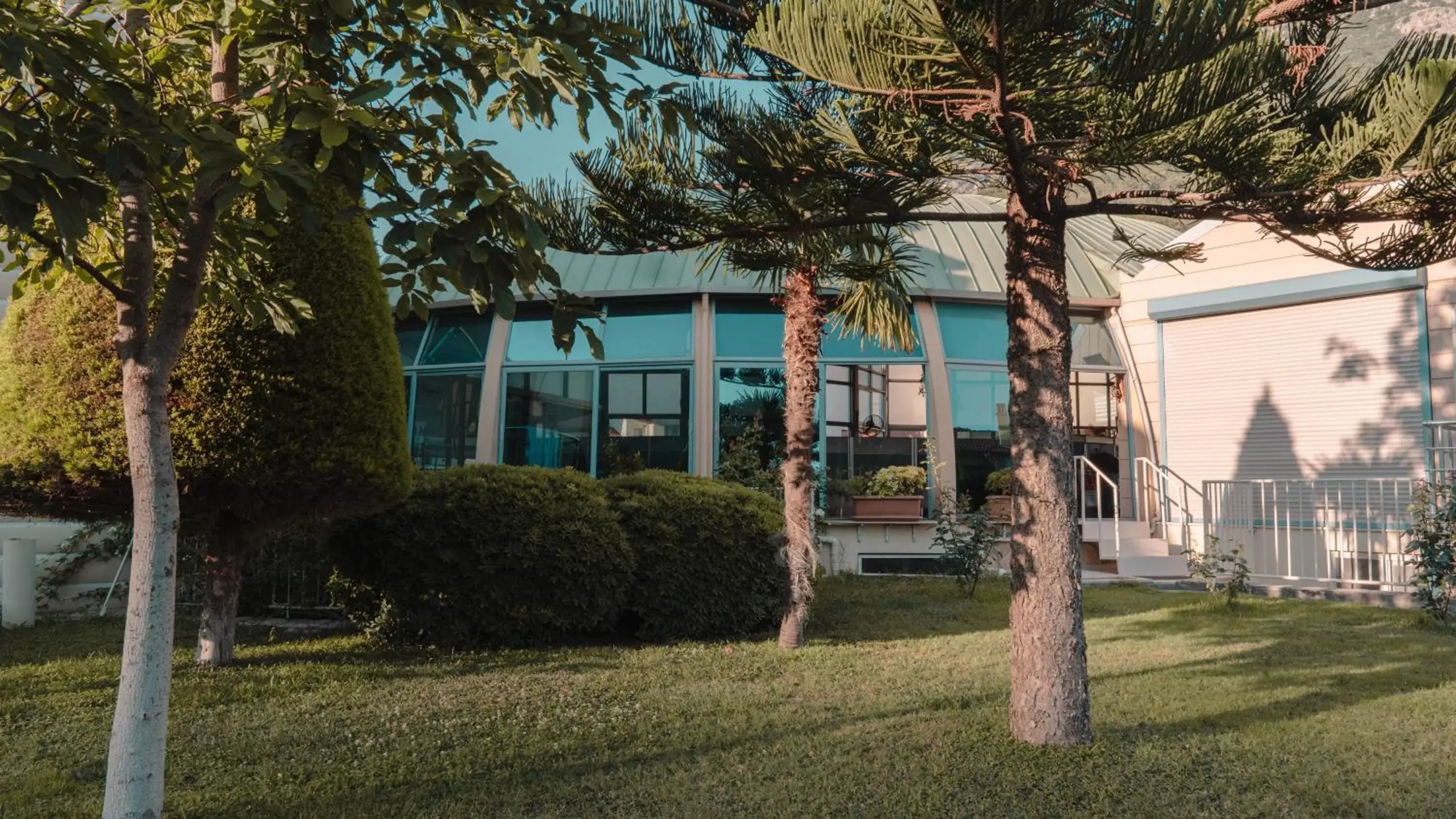 Property building in Belcehan Hotel Property building in Belcehan Hotel