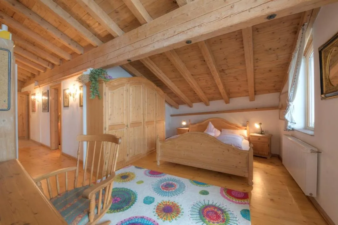 Bed in Hotel Olympia