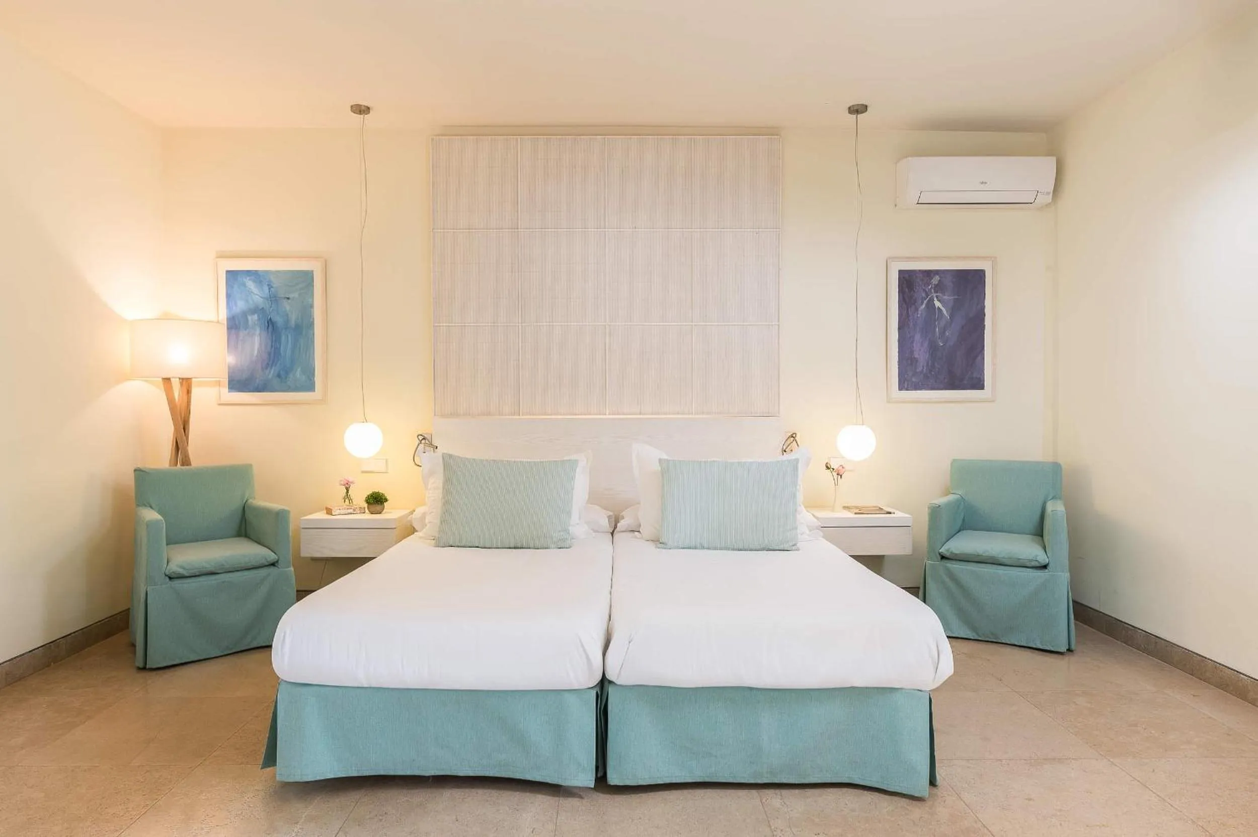 Photo of the whole room, Bed in Hotel Sa Franquesa Nova