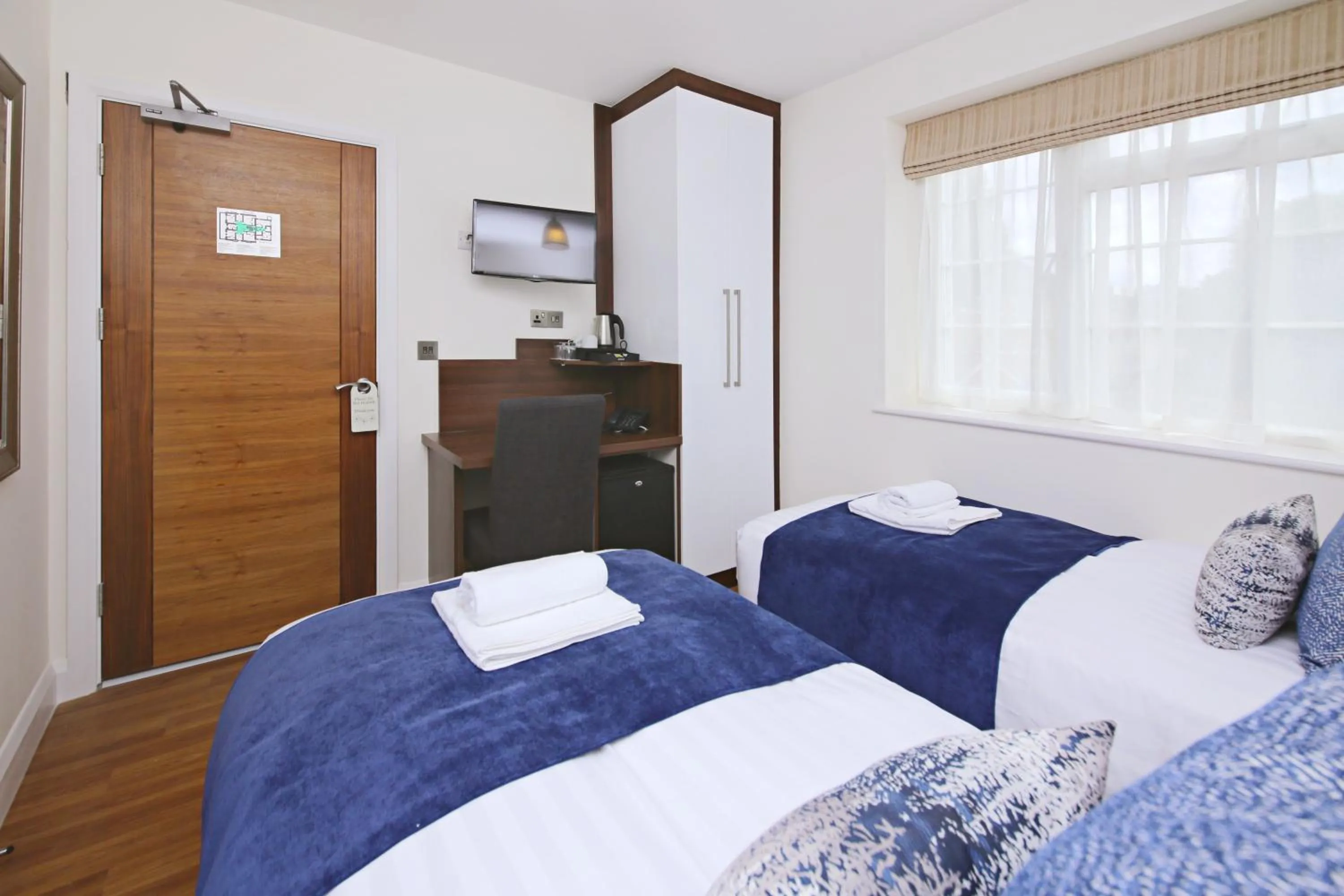 Bedroom, Bed in Imperial Guest House Ltd.