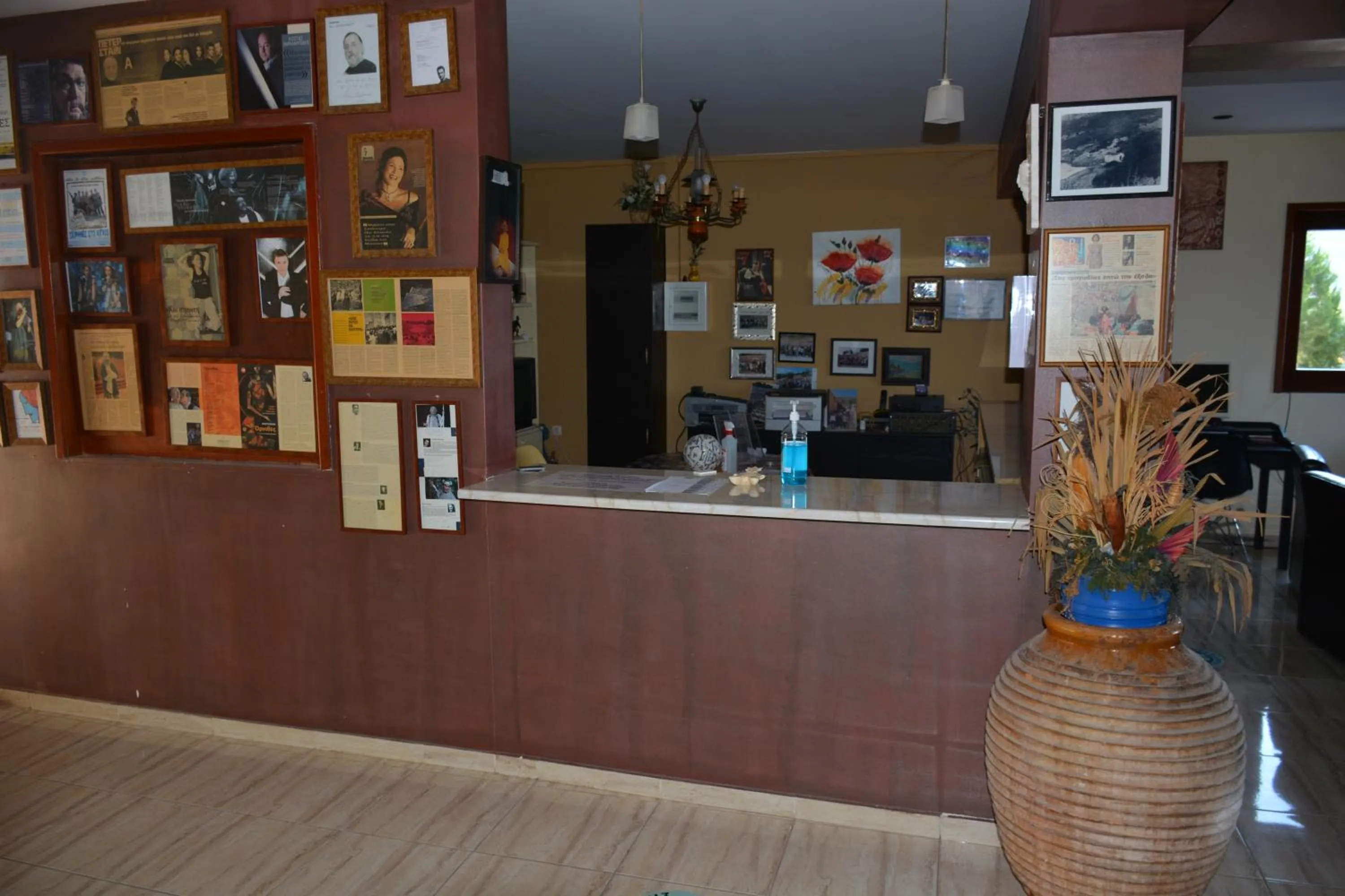 Lobby or reception in Aristotelis