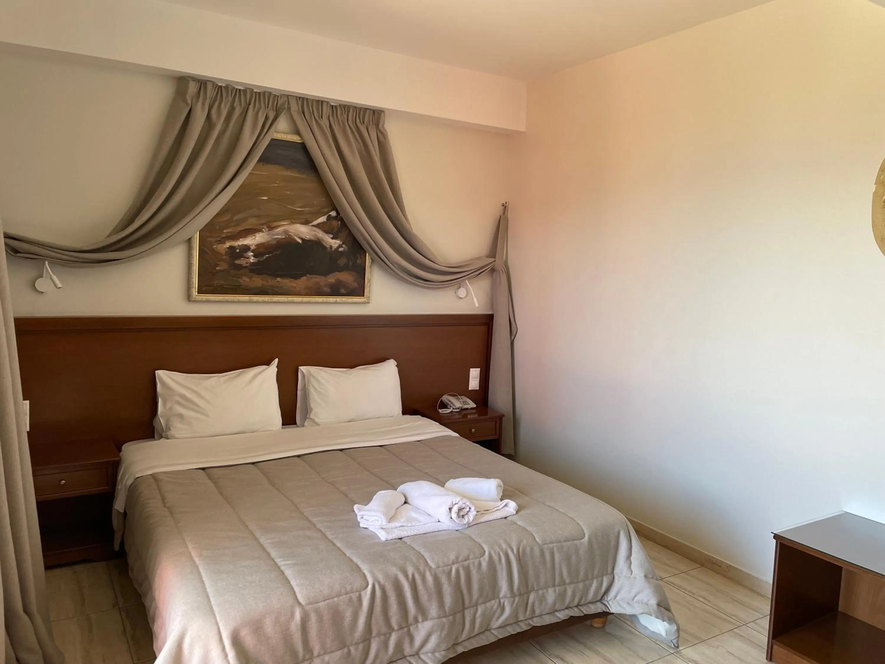 Bed in Aristotelis