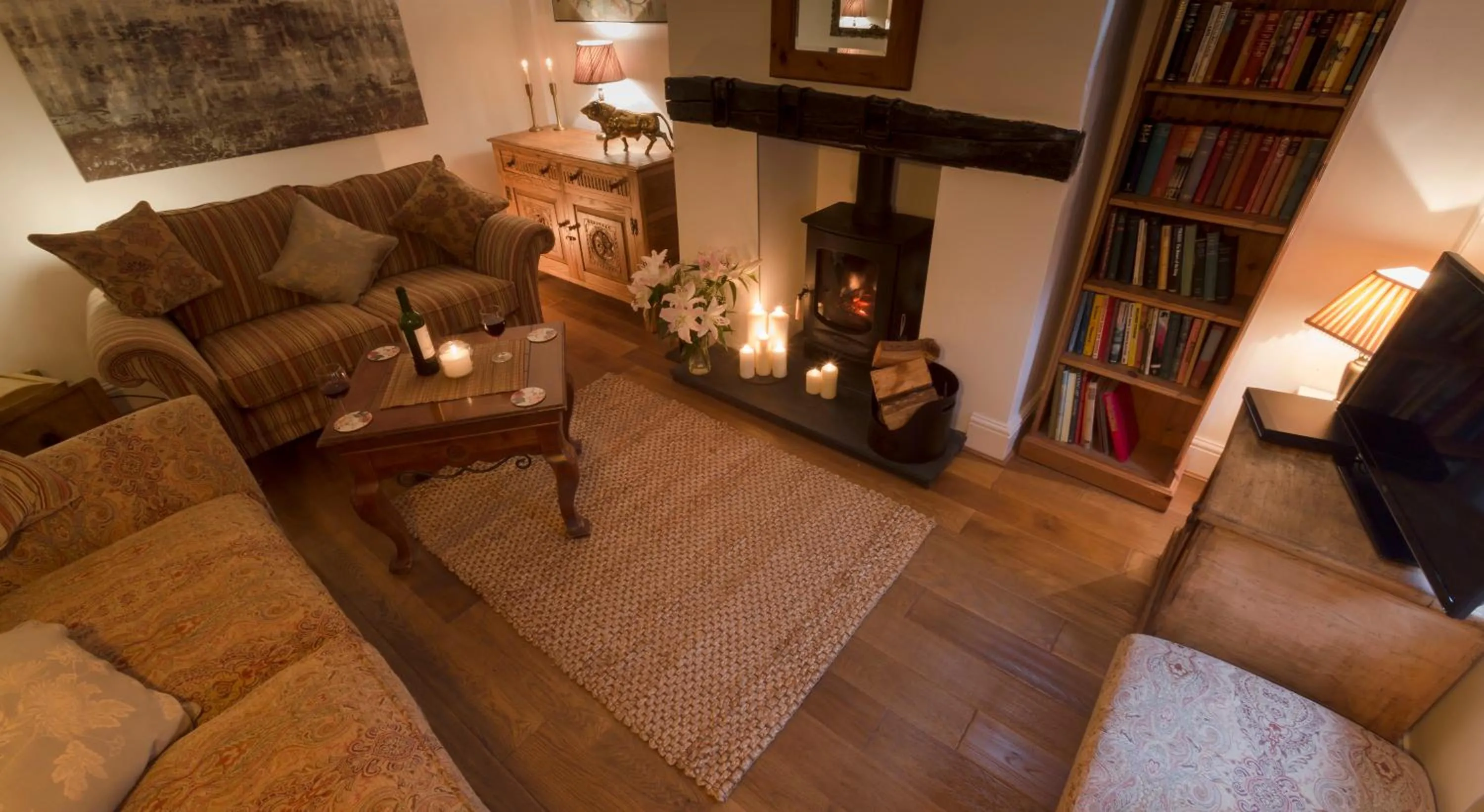 Library in Blue Bell Cottage
