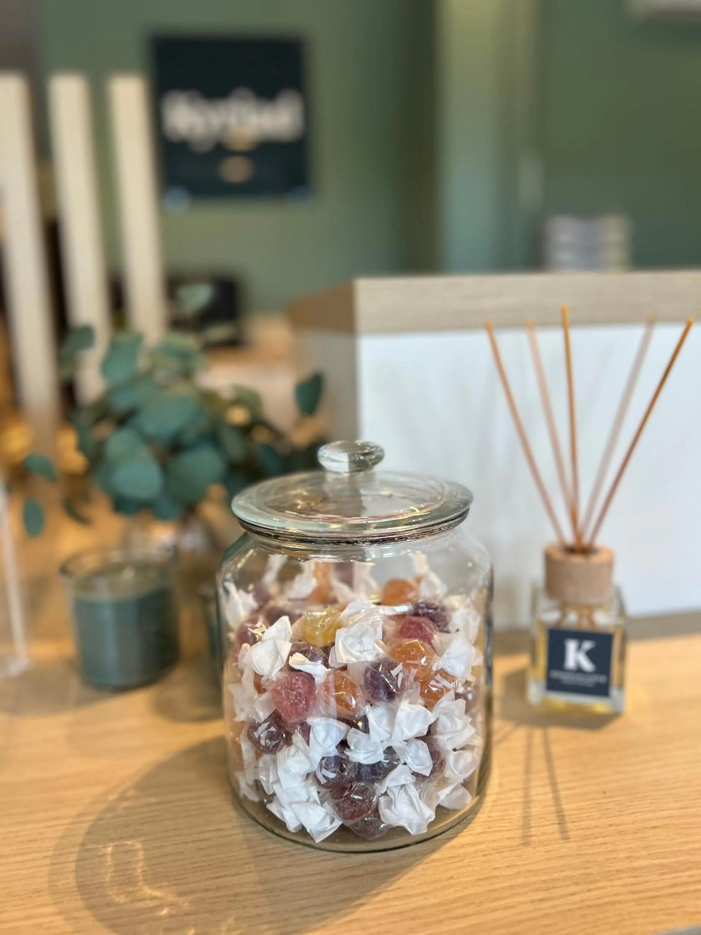 Lobby or reception in Kyriad Martigues Sud