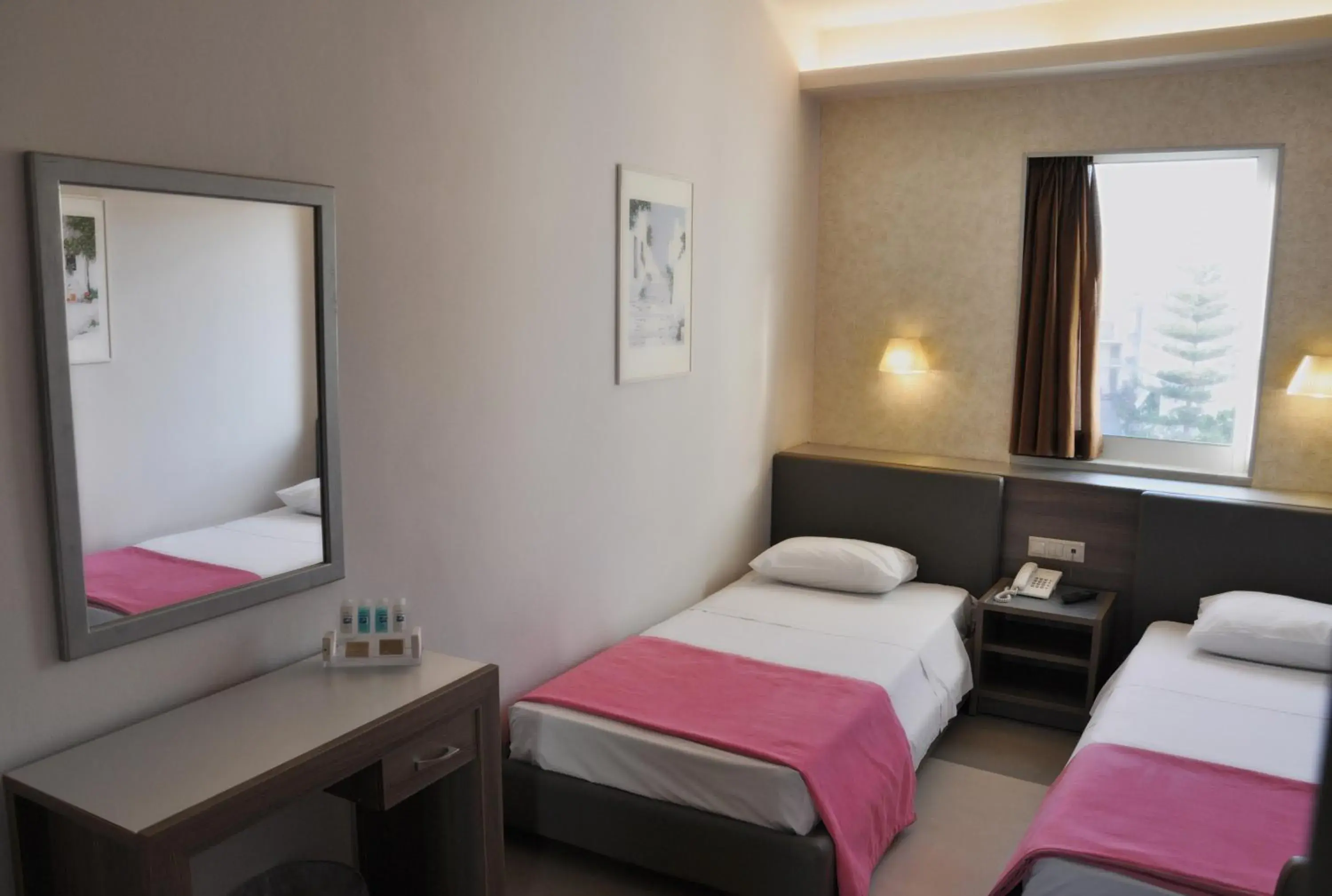 Triple Room in Astron Hotel Triple Room in Astron Hotel