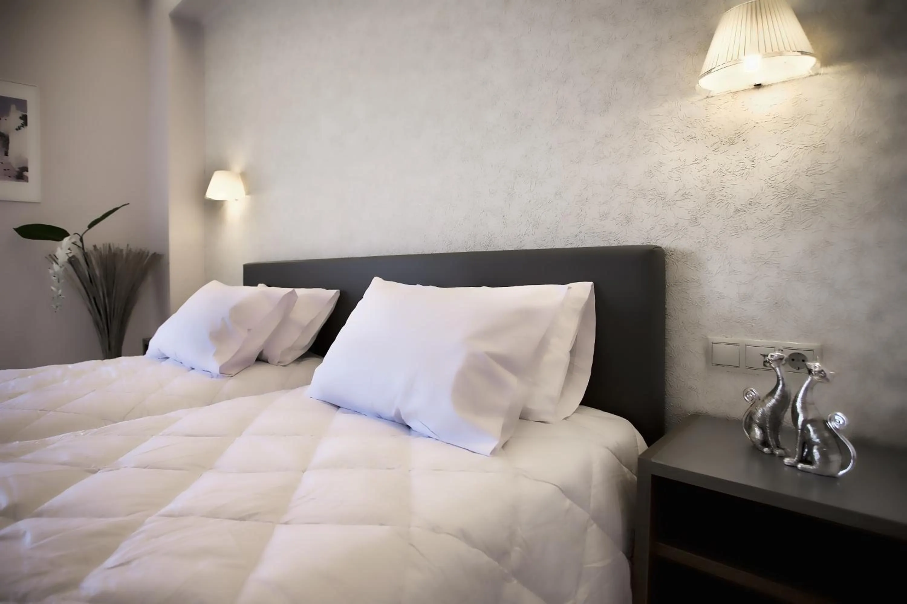 Bedroom, Bed in Astron Hotel