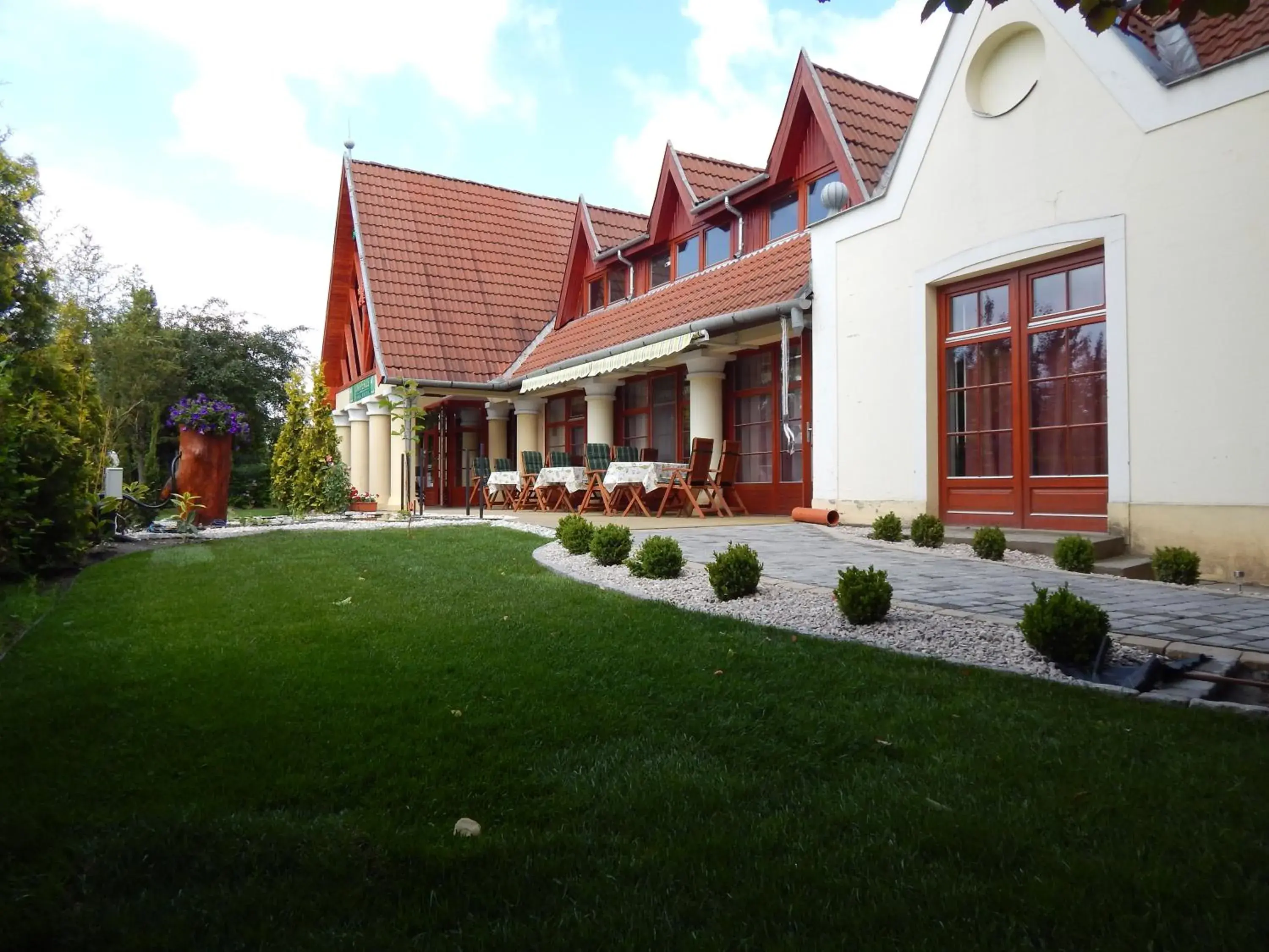 Juniperus Park Hotel Kecskemét Juniperus Park Hotel Kecskemét