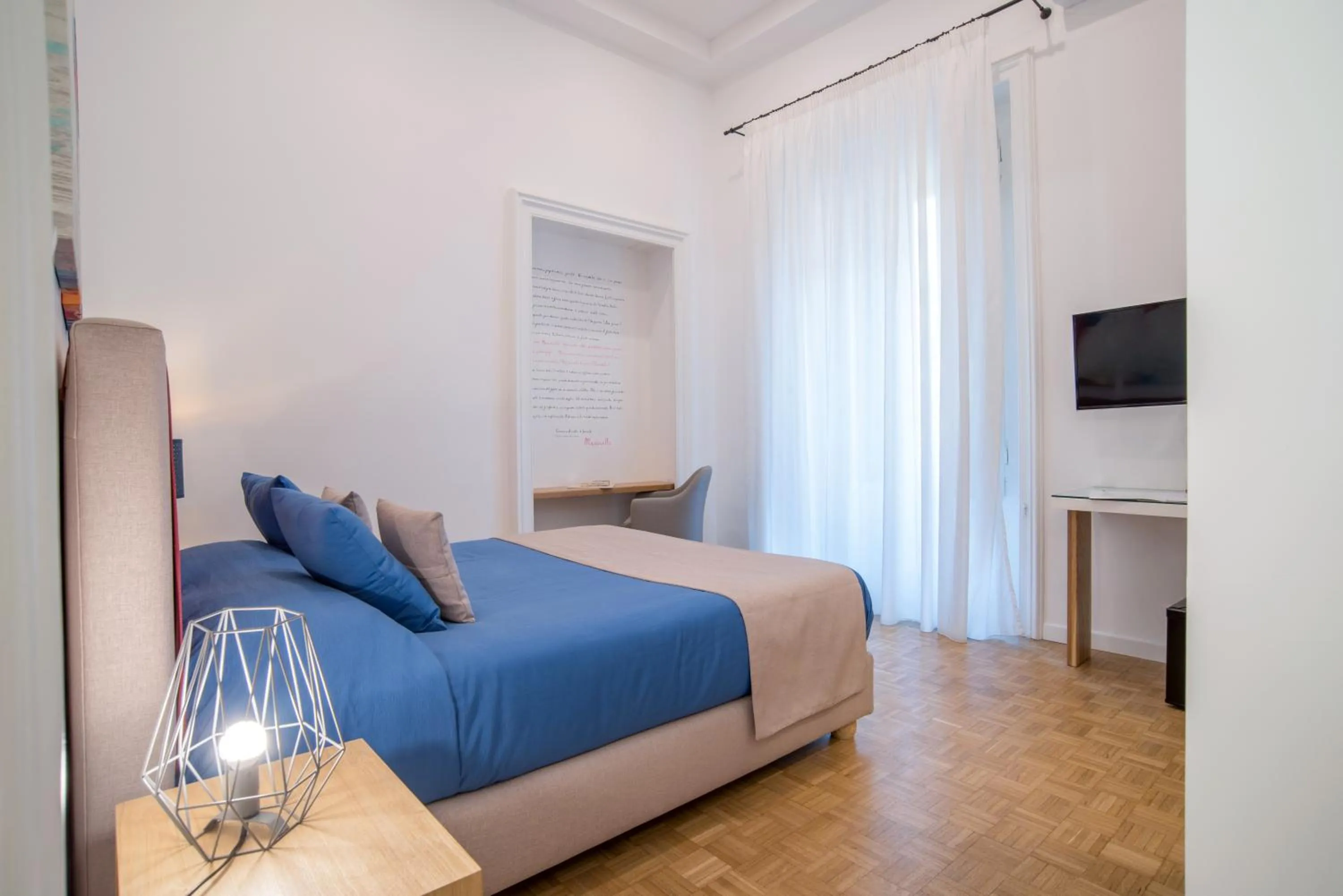 Bedroom, Bed in Napoliamo Guest House