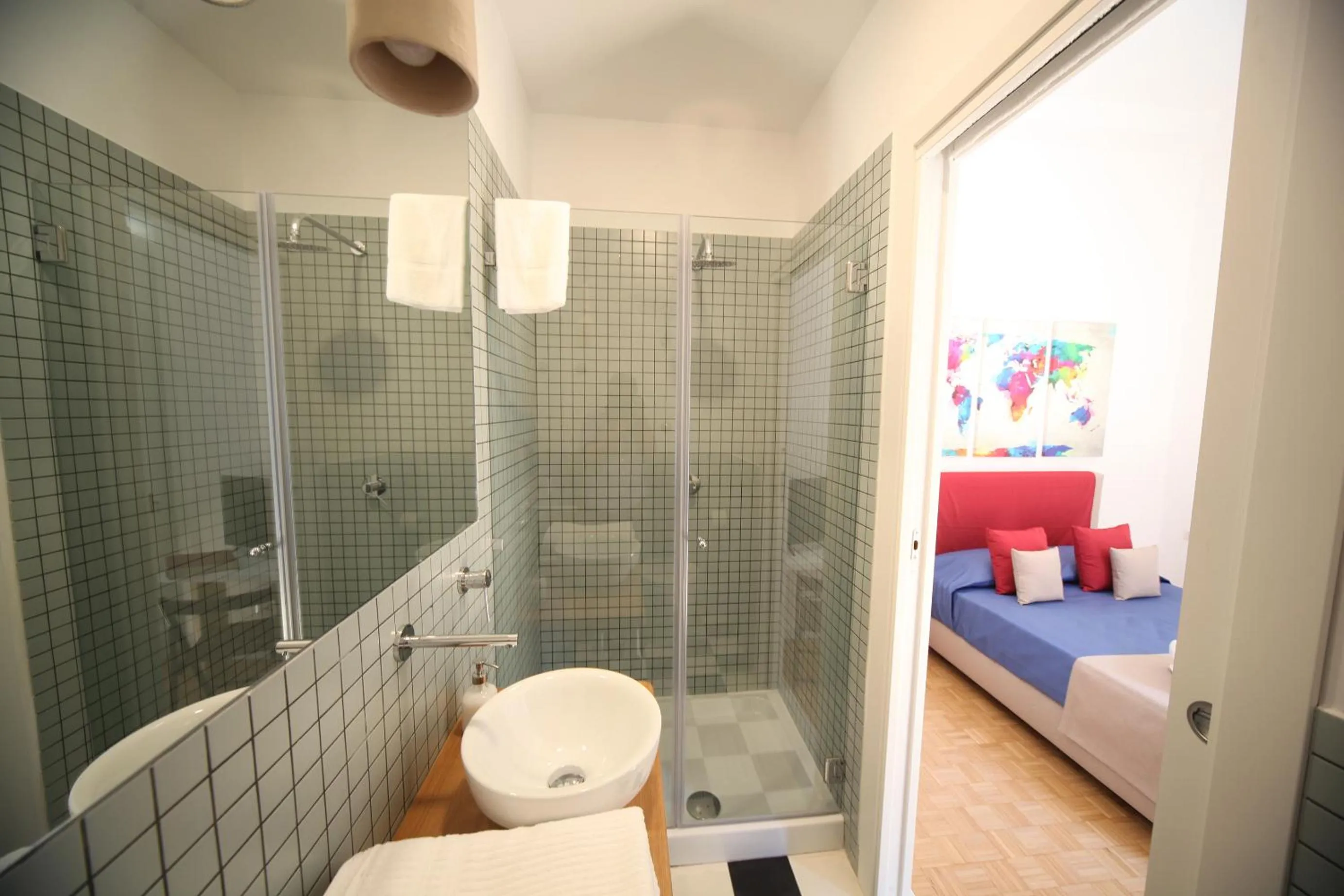 Bathroom, Bed in Napoliamo Guest House