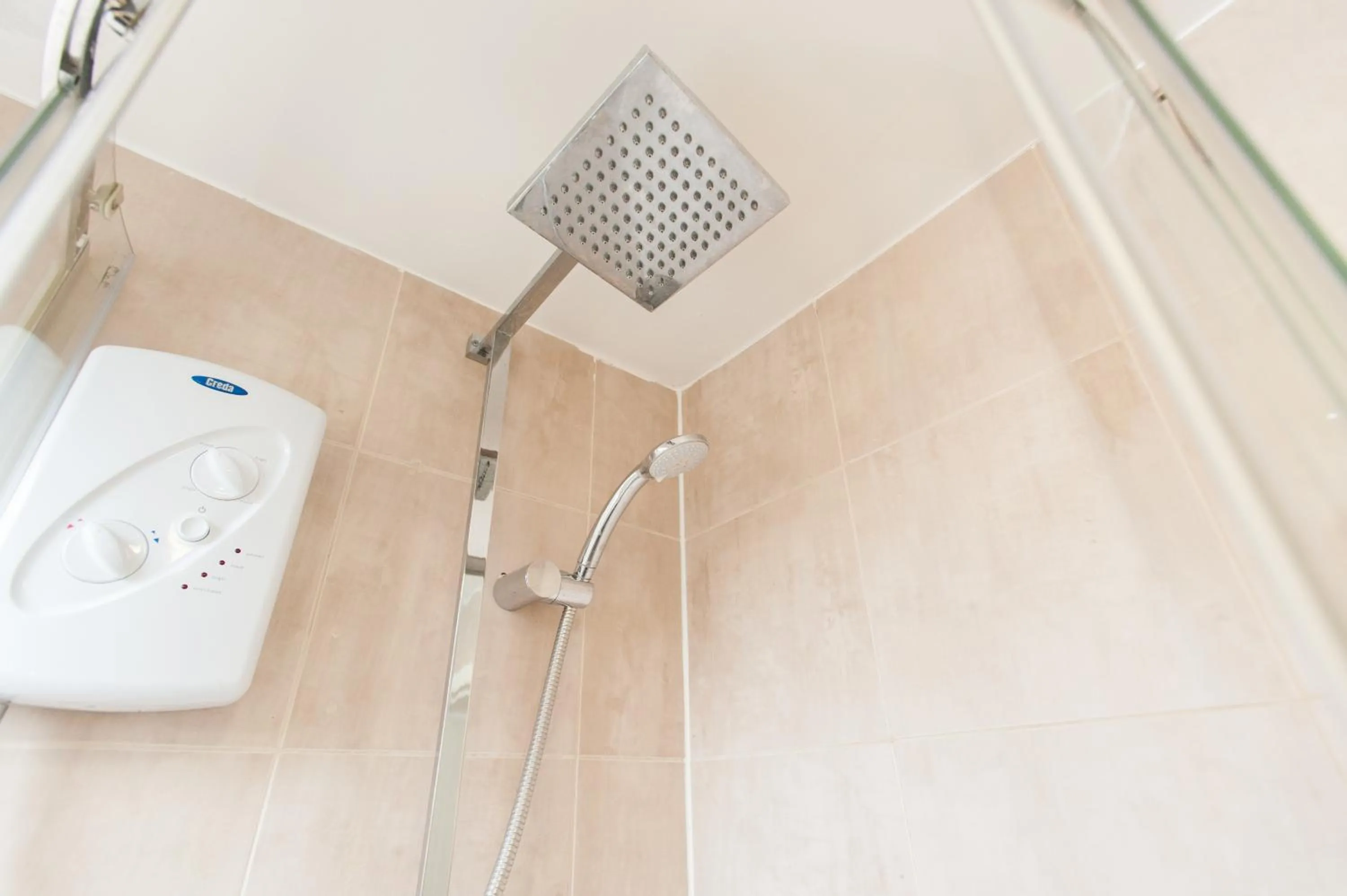 Shower in New Market Ale House