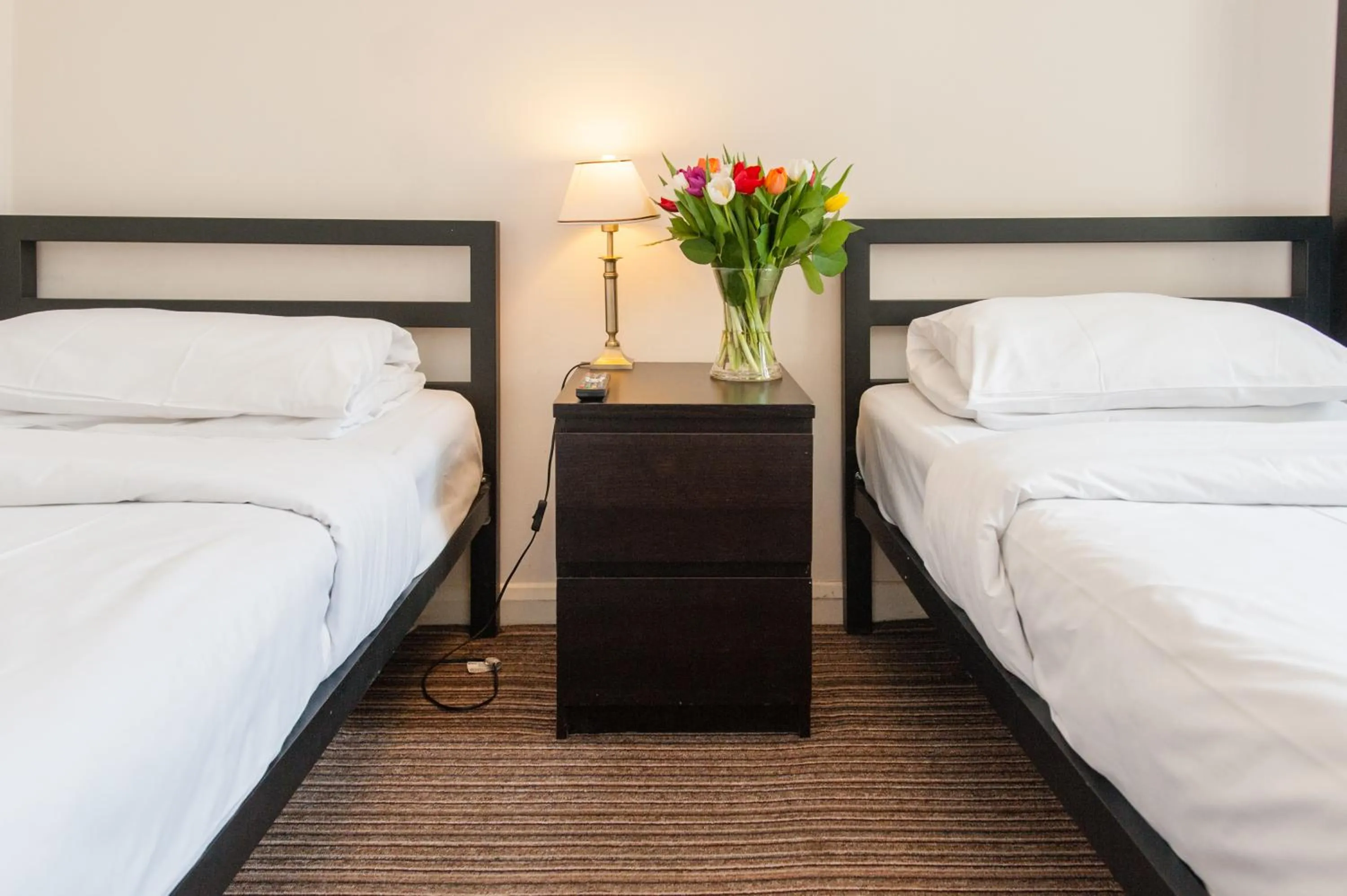 Bedroom in New Market Ale House