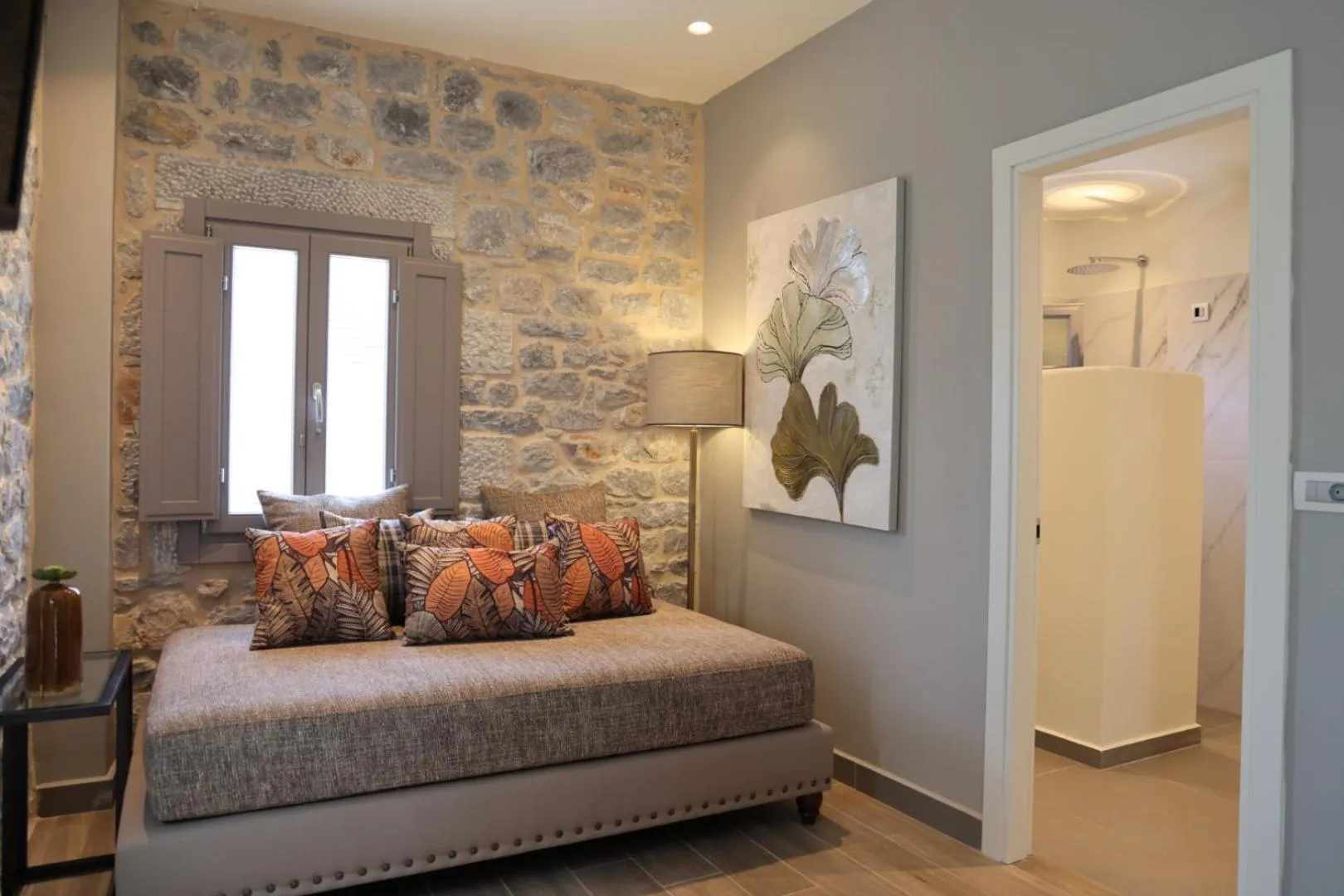 Bedroom, Bed in Kastro Maini