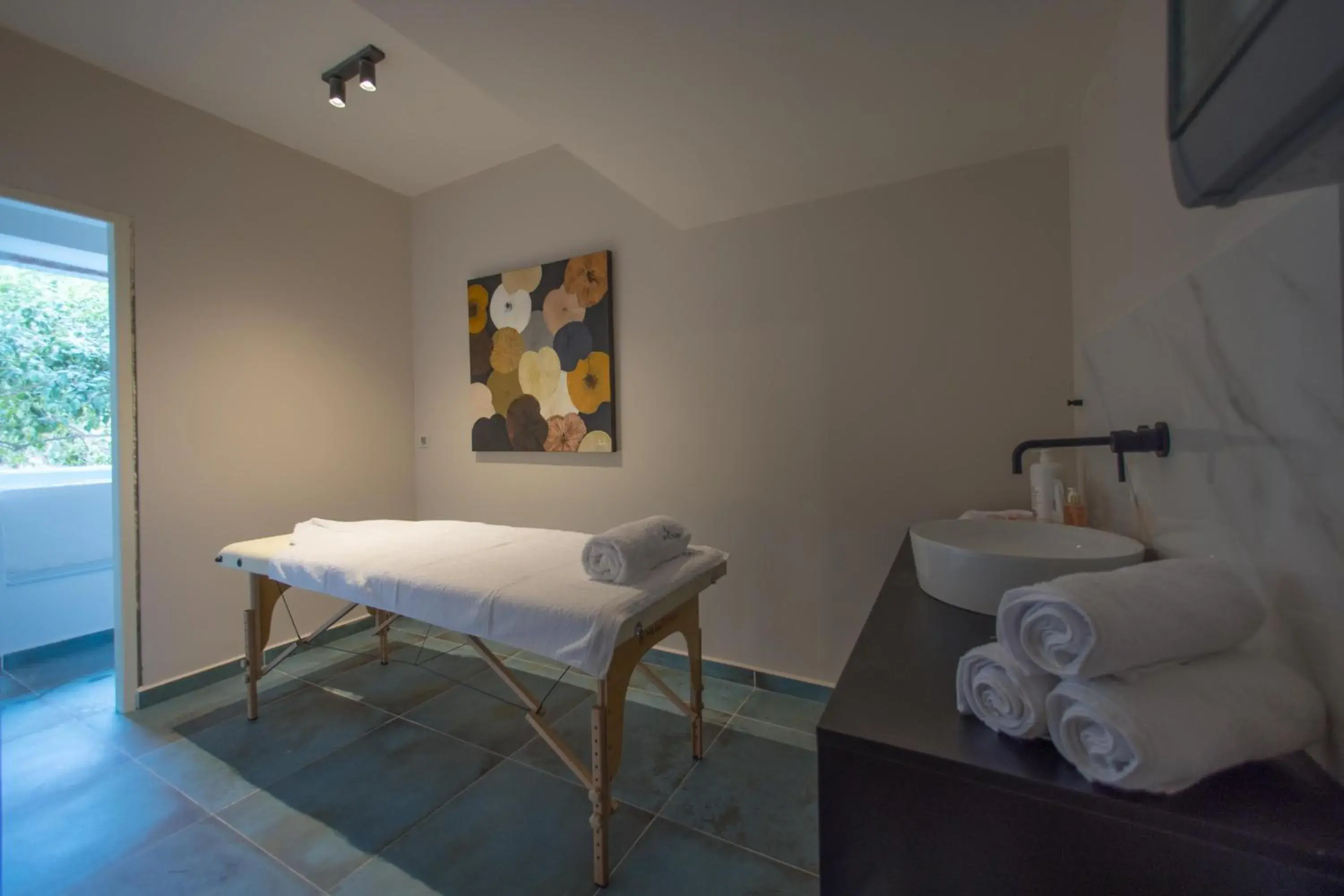 Spa and wellness centre/facilities in Kastro Maini Spa and wellness centre/facilities in Kastro Maini