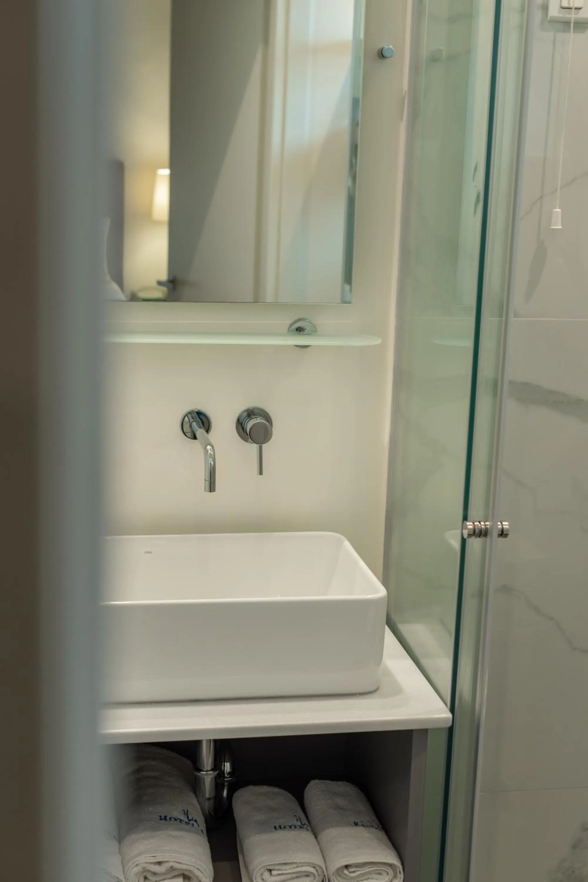 Bathroom in Kastro Maini