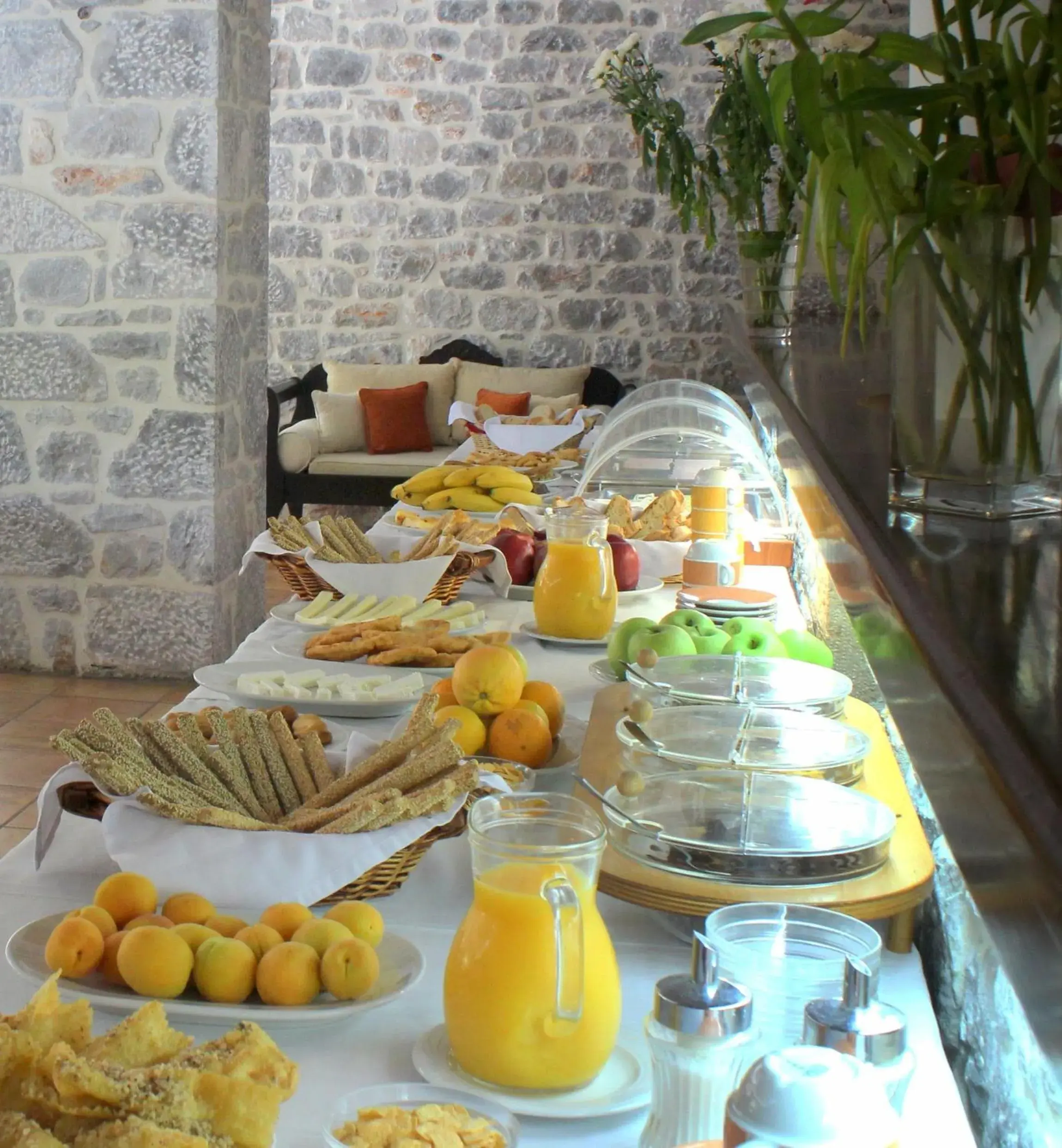 Food in Kastro Maini Food in Kastro Maini