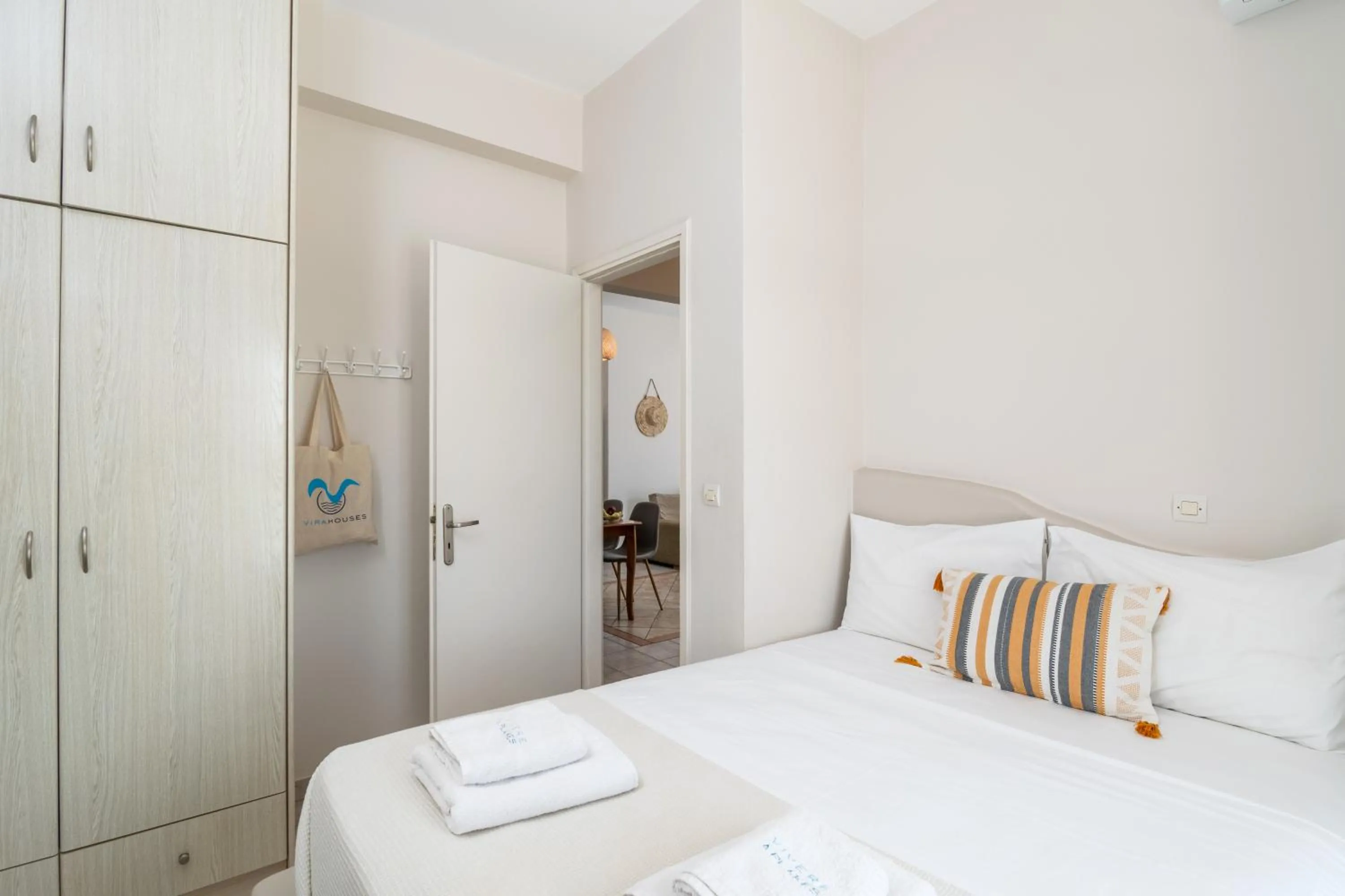 Bed in Vira Vivere Houses