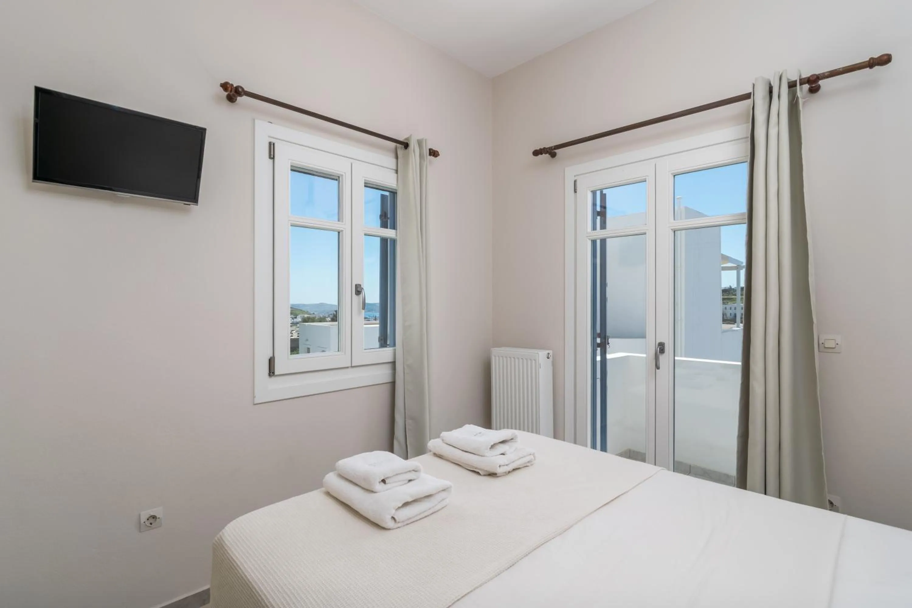Bed in Vira Vivere Houses