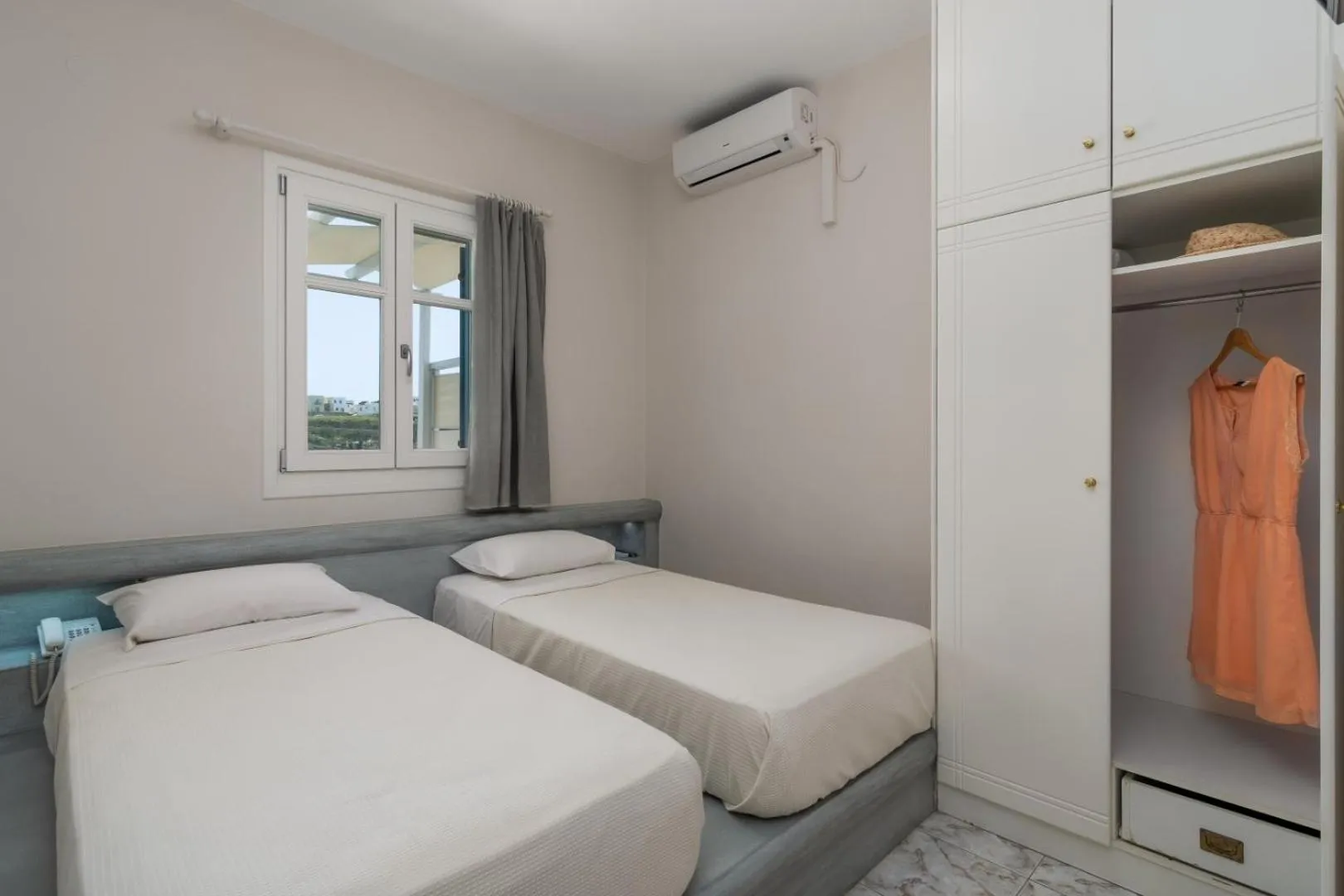 Bedroom, Bed in Vira Vivere Houses