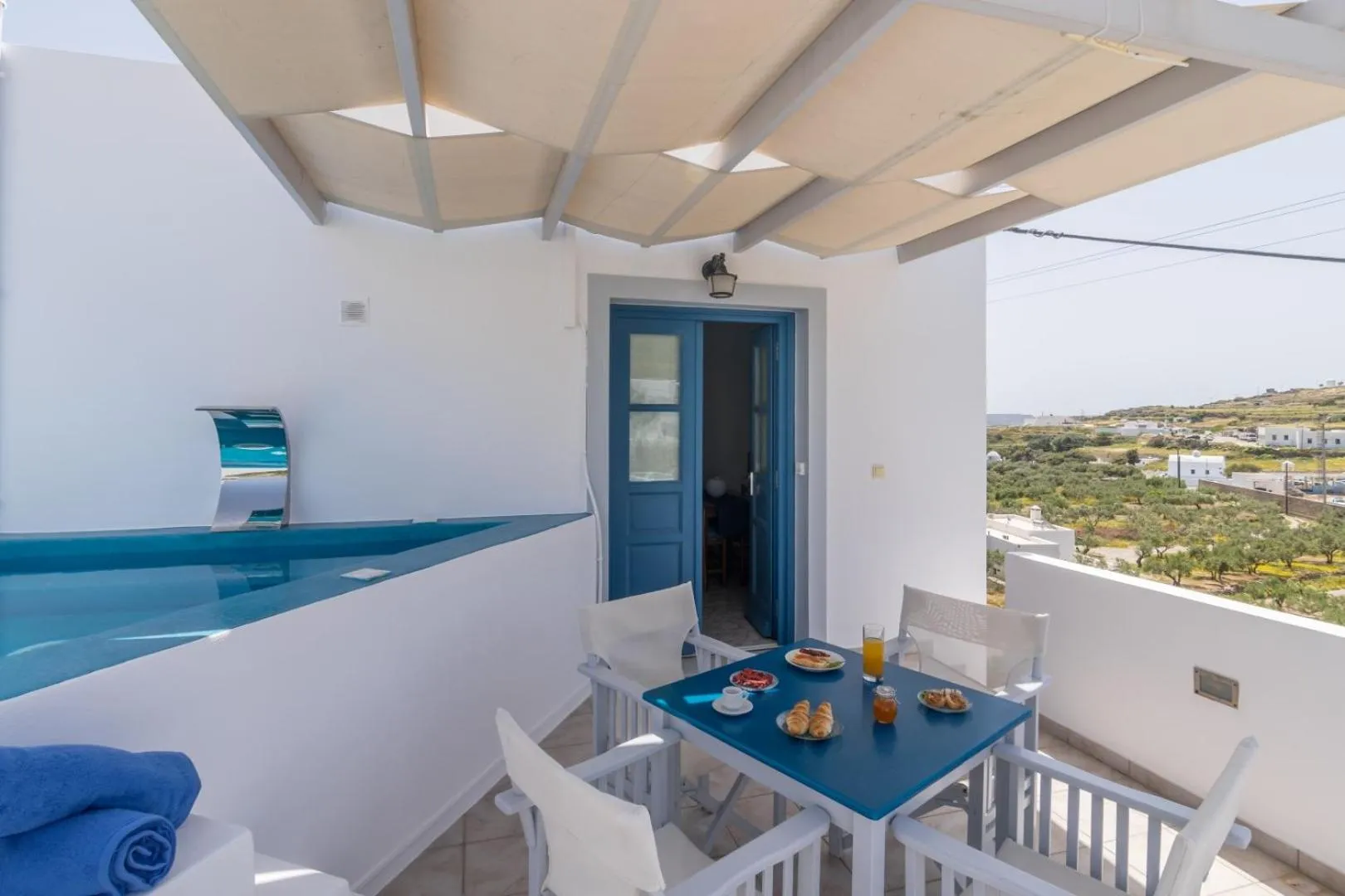 Property building in Vira Vivere Houses