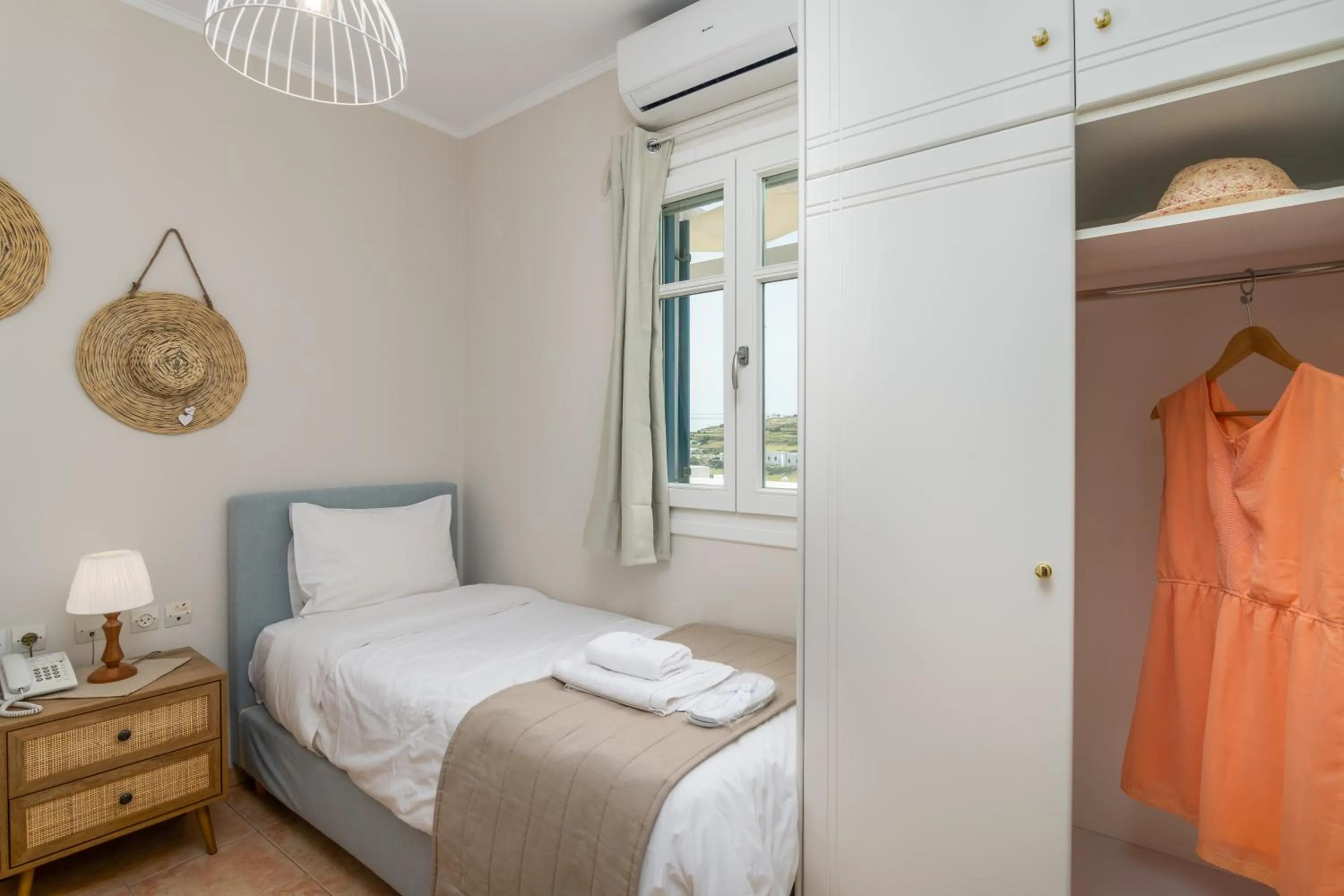Bedroom, Bed in Vira Vivere Houses