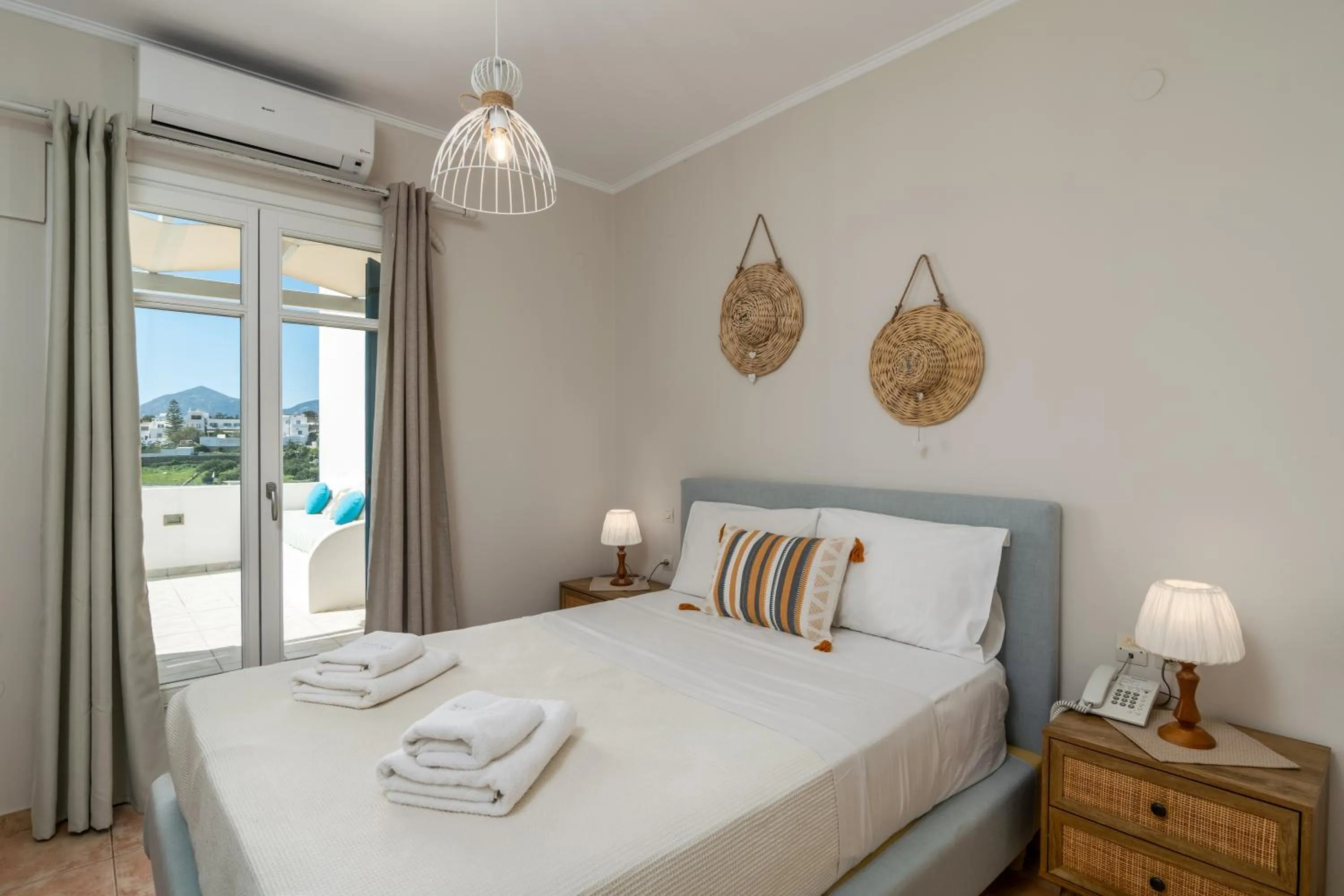 Bed in Vira Vivere Houses