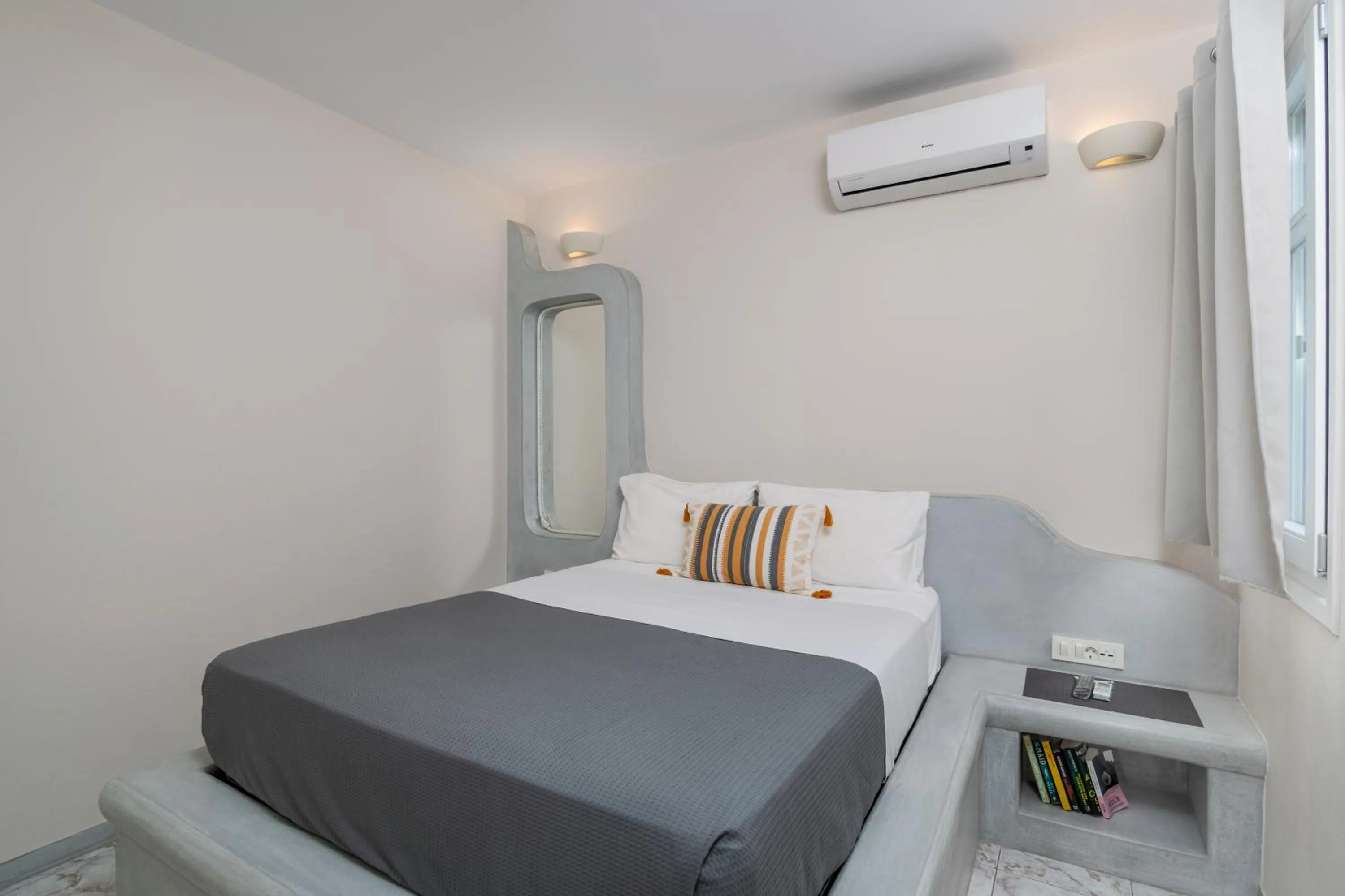 Bed in Vira Vivere Houses