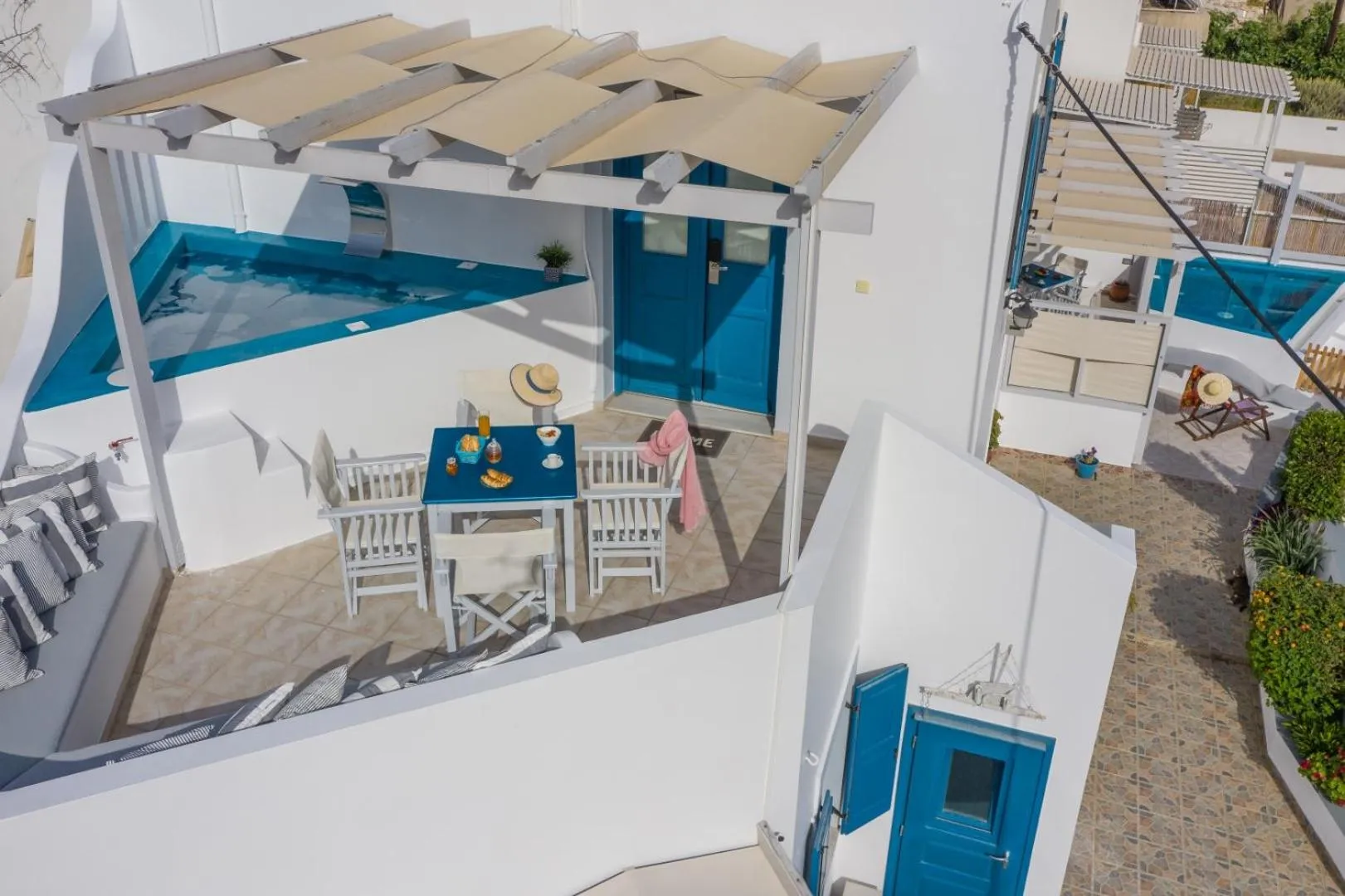 Property building in Vira Vivere Houses