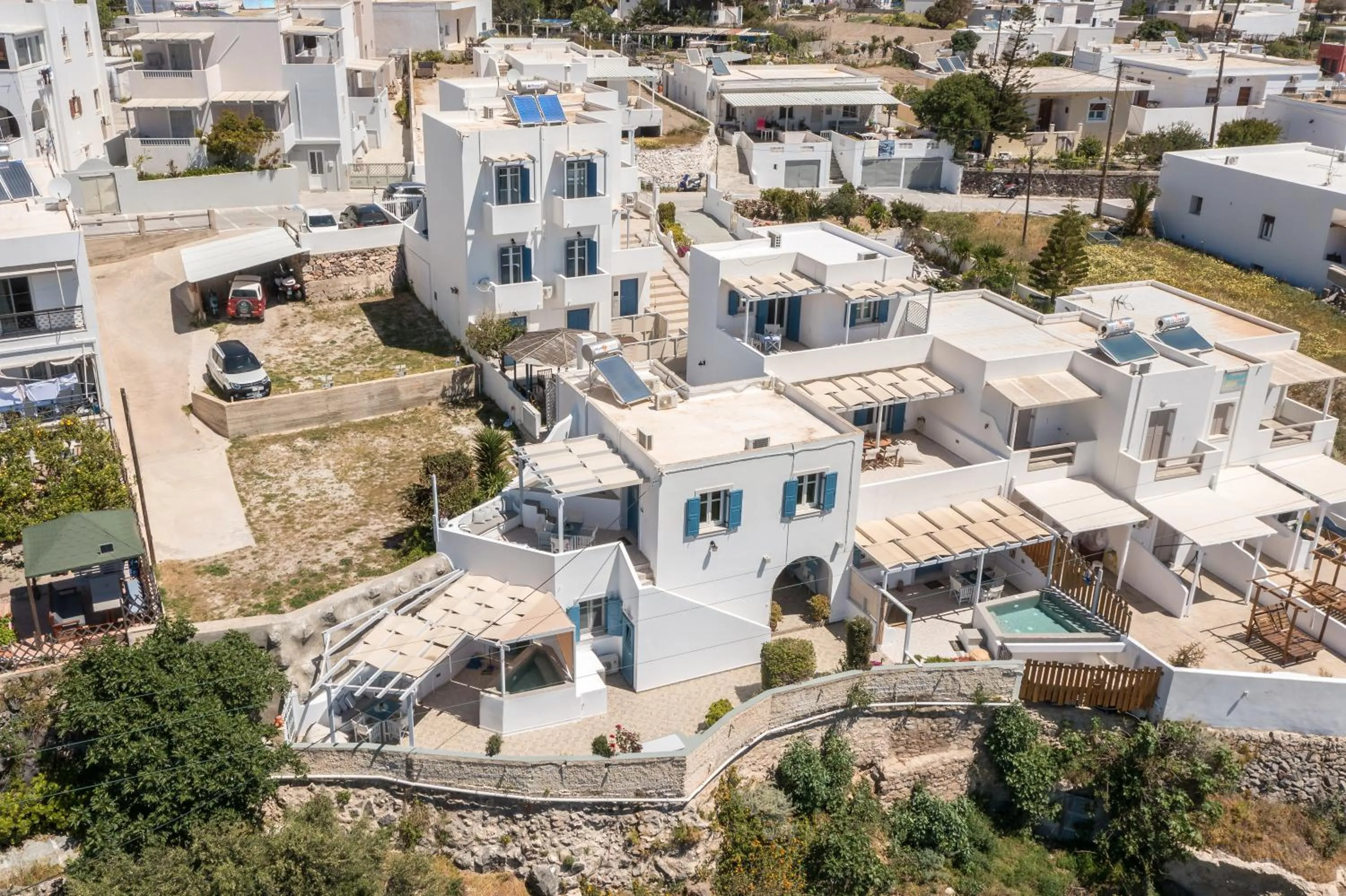 Property building in Vira Vivere Houses