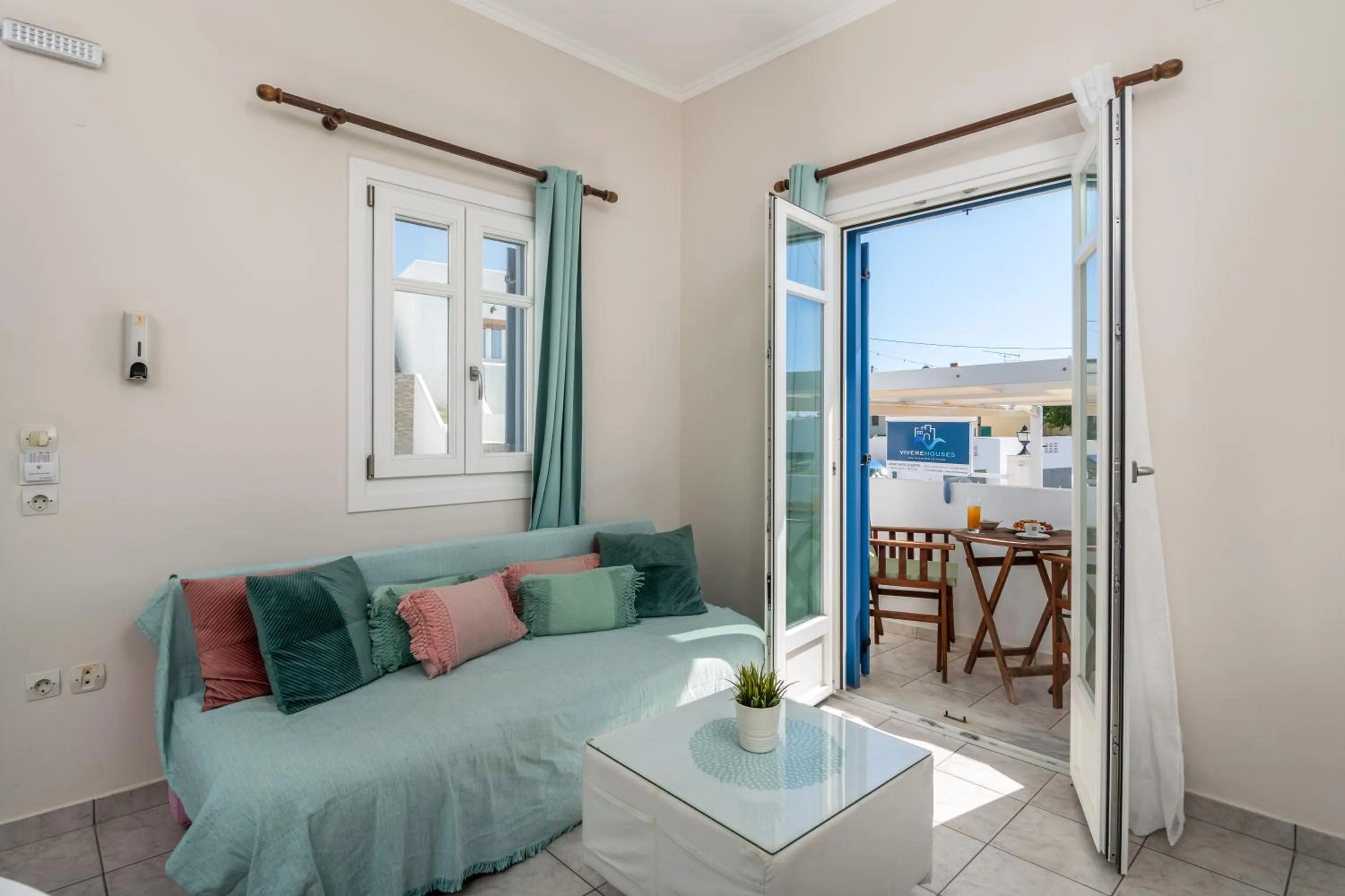 Property building in Vira Vivere Houses