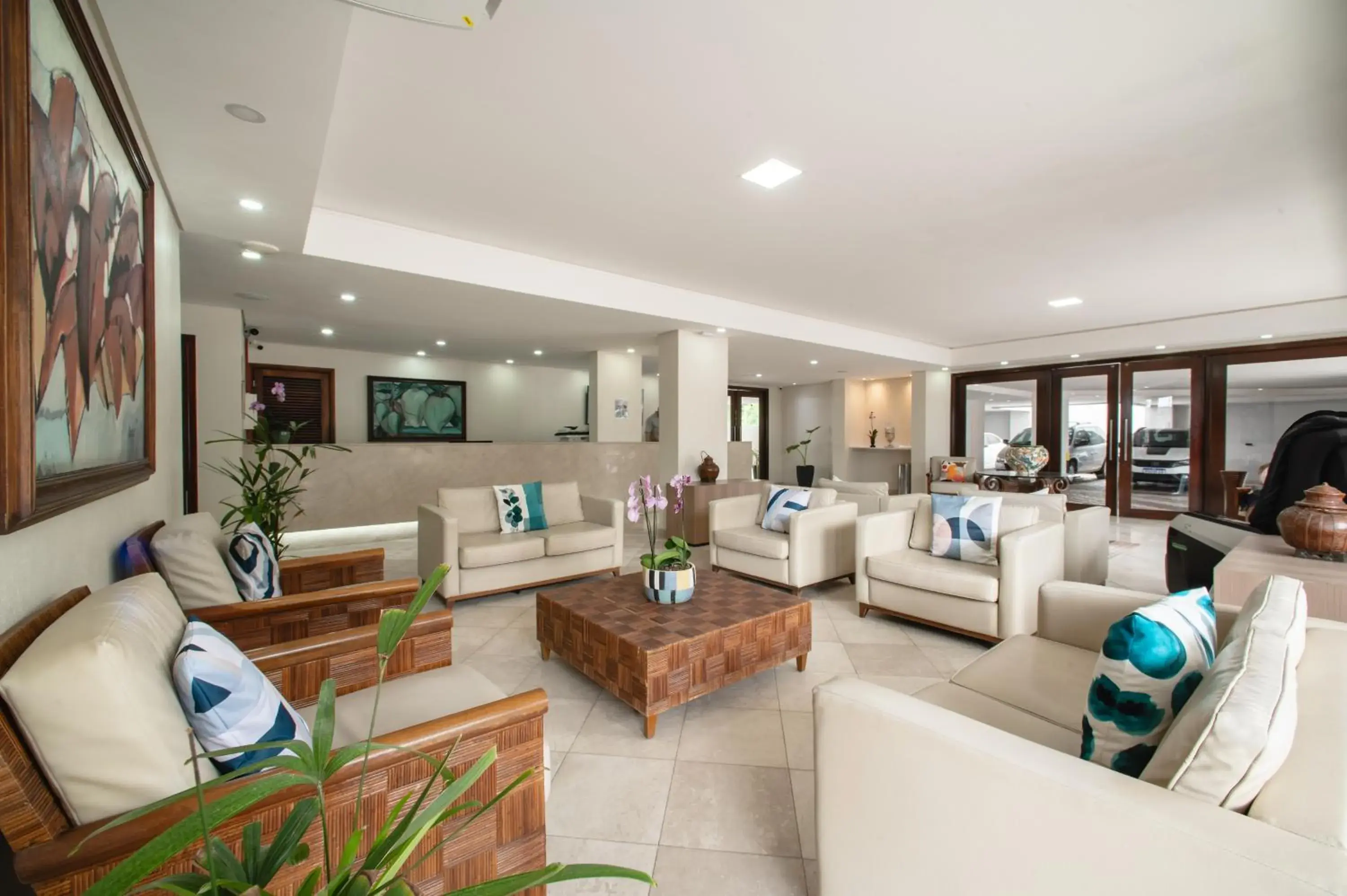 Lobby or reception in Jatiúca Suites Resort by Slaviero Hotéis Lobby or reception in Jatiúca Suites Resort by Slaviero Hotéis