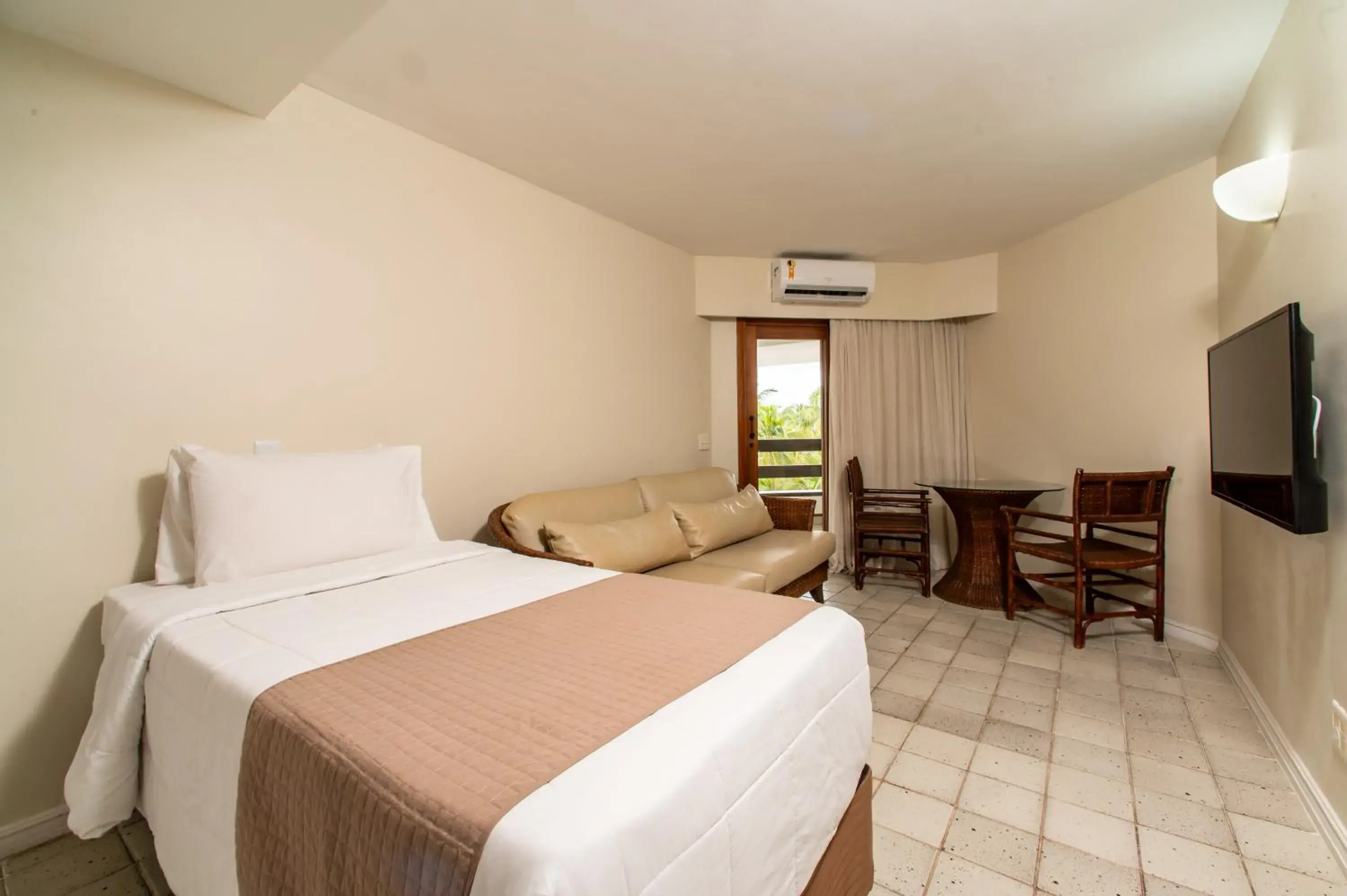 Twin Apartment with Balcony and Sea View with living room - single occupancy in Jatiúca Suites Resort by Slaviero Hotéis Twin Apartment with Balcony and Sea View with living room - single occupancy in Jatiúca Suites Resort by Slaviero Hotéis