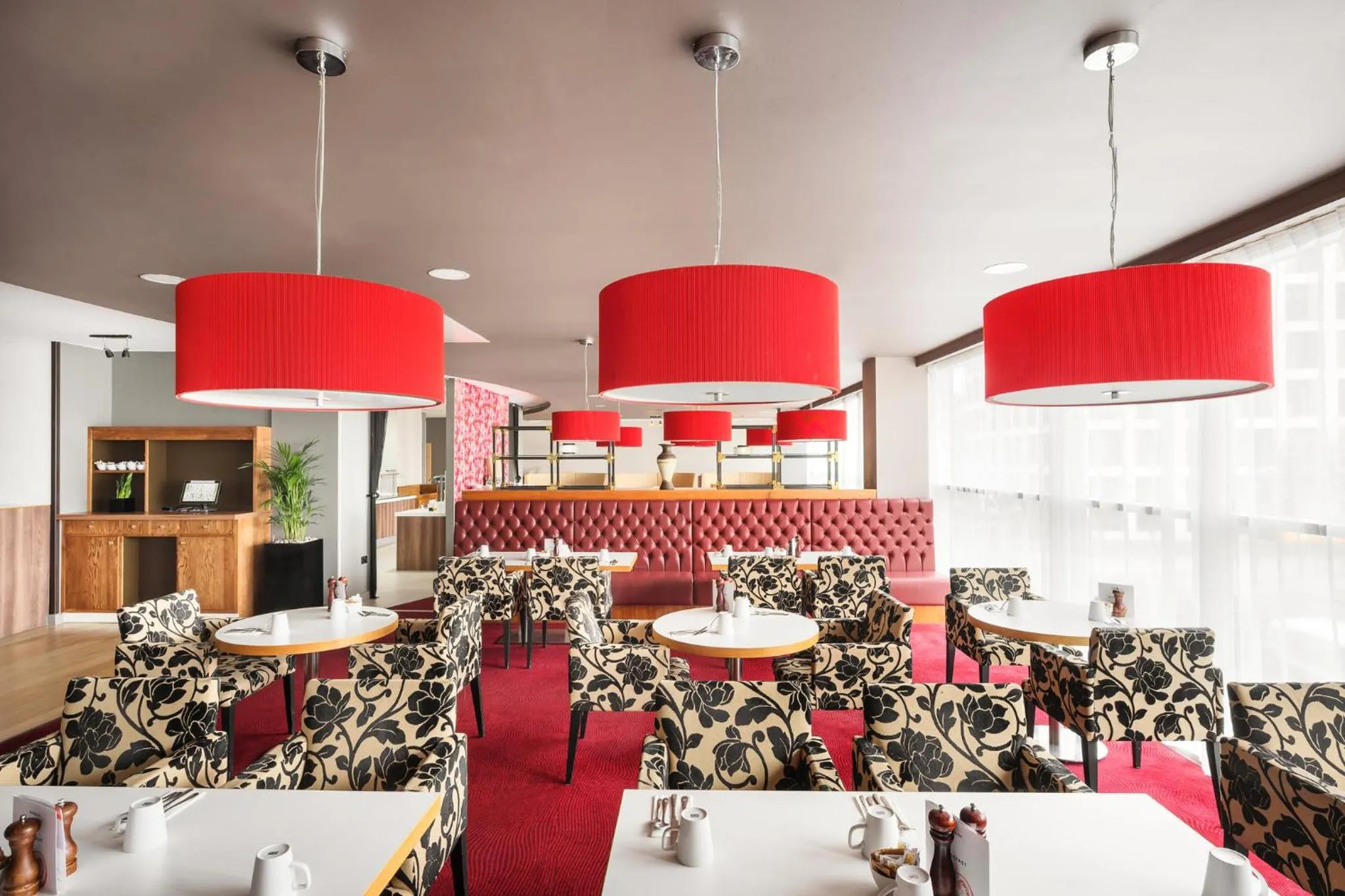 Breakfast in Holiday Inn Manchester-Mediacityuk by IHG