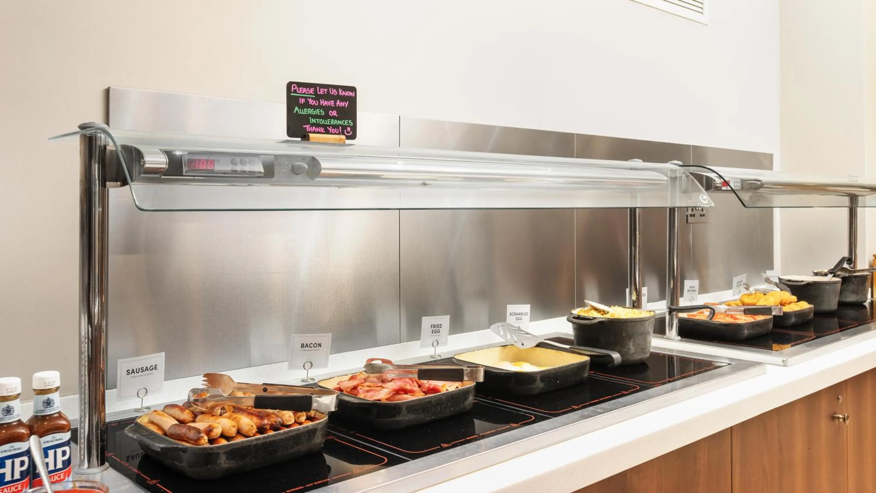 Breakfast in Holiday Inn Manchester-Mediacityuk by IHG