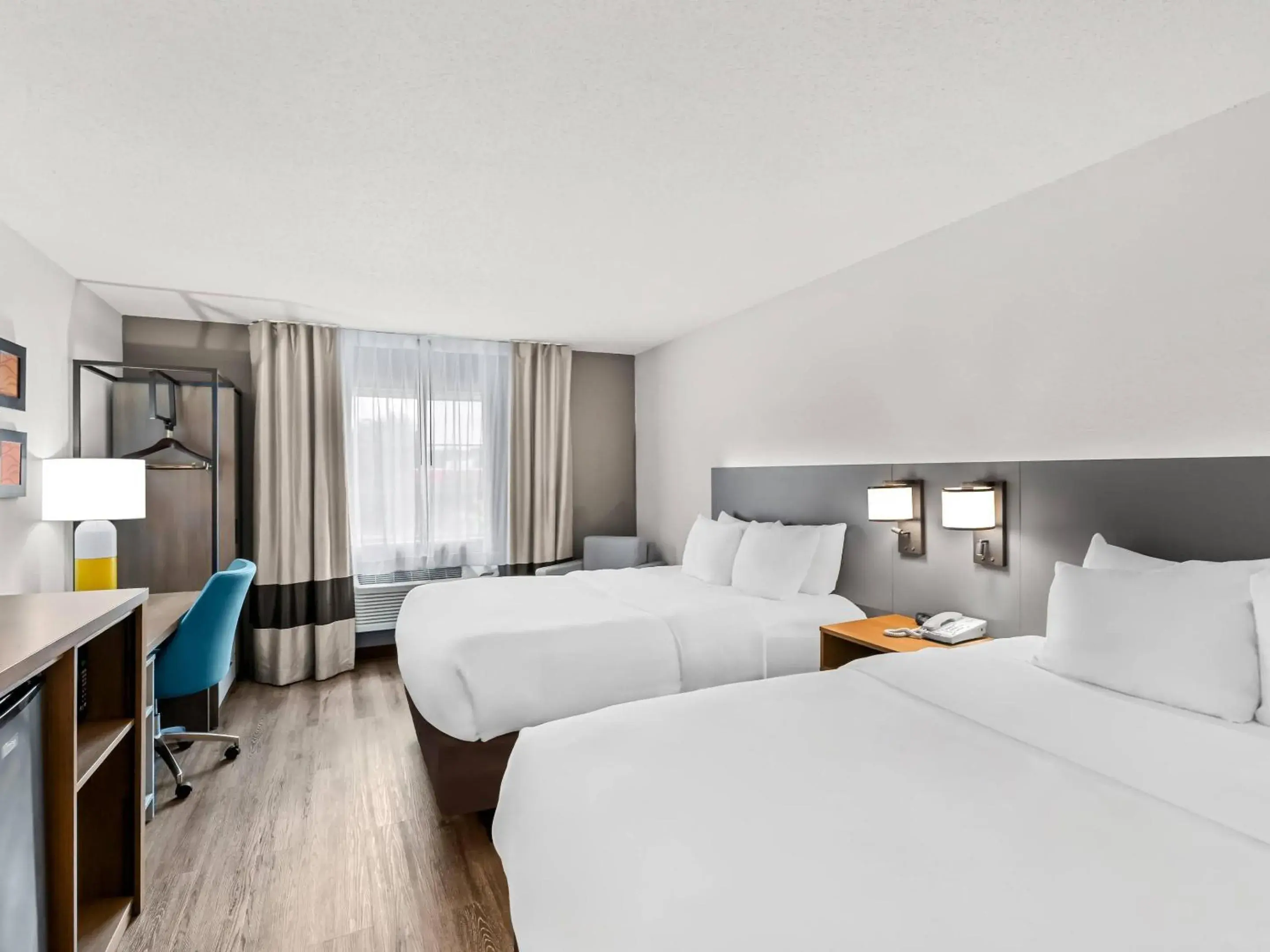 Bedroom, Bed in Comfort Inn & Suites Bellevue - Omaha Offutt AFB Bedroom, Bed in Comfort Inn & Suites Bellevue - Omaha Offutt AFB