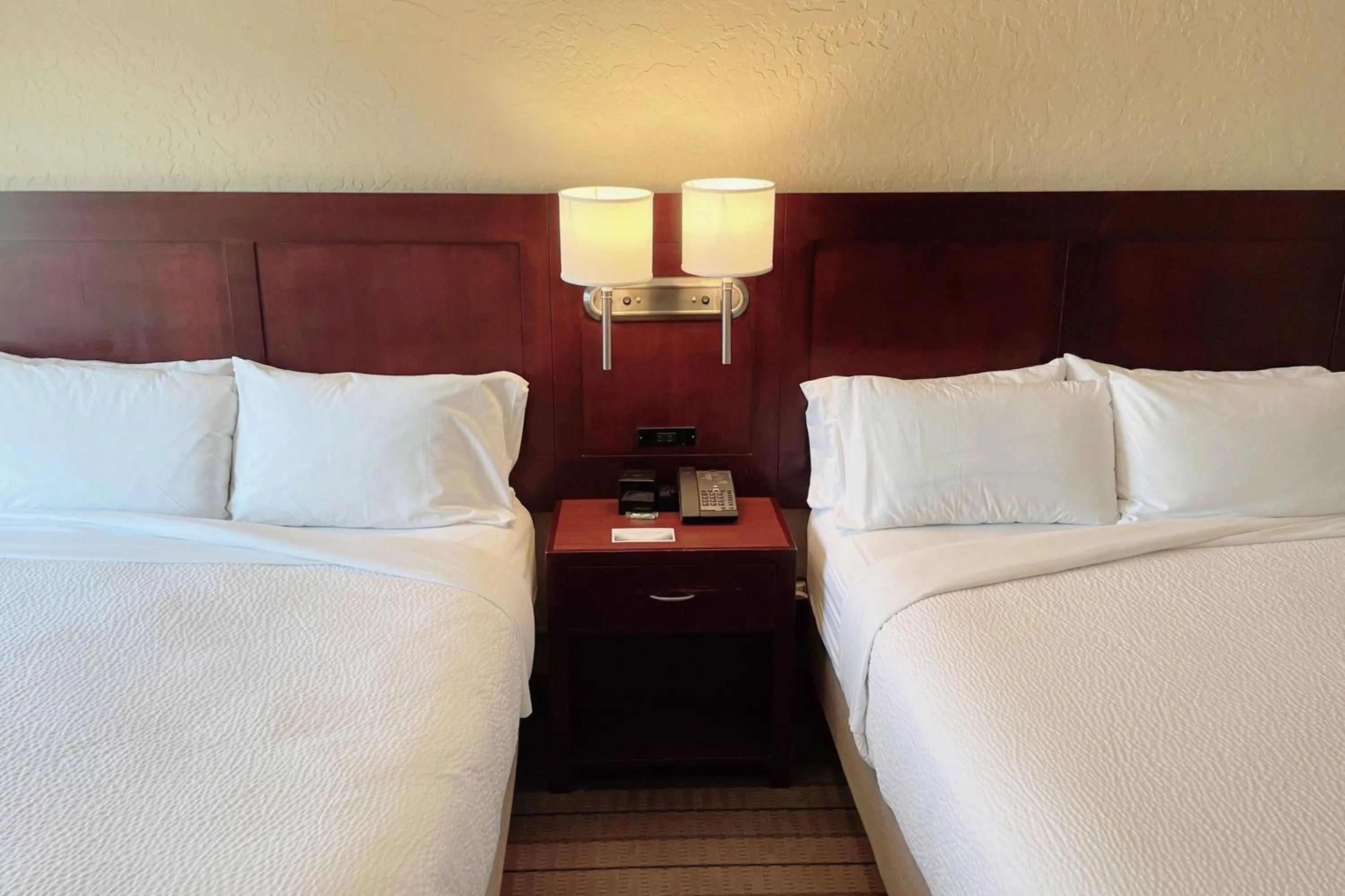 Photo of the whole room, Bed in Marin Hilltop Hotel