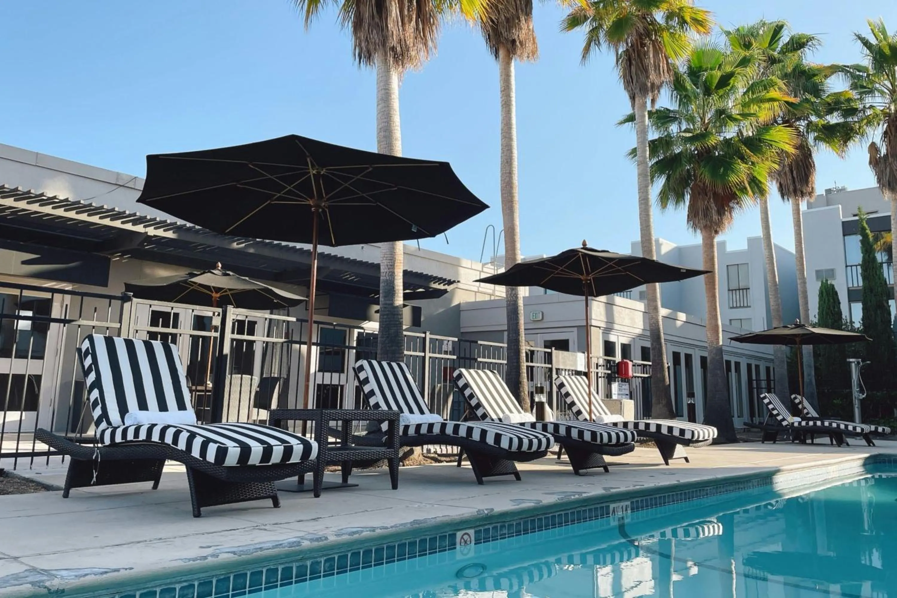 Swimming pool in Marin Hilltop Hotel