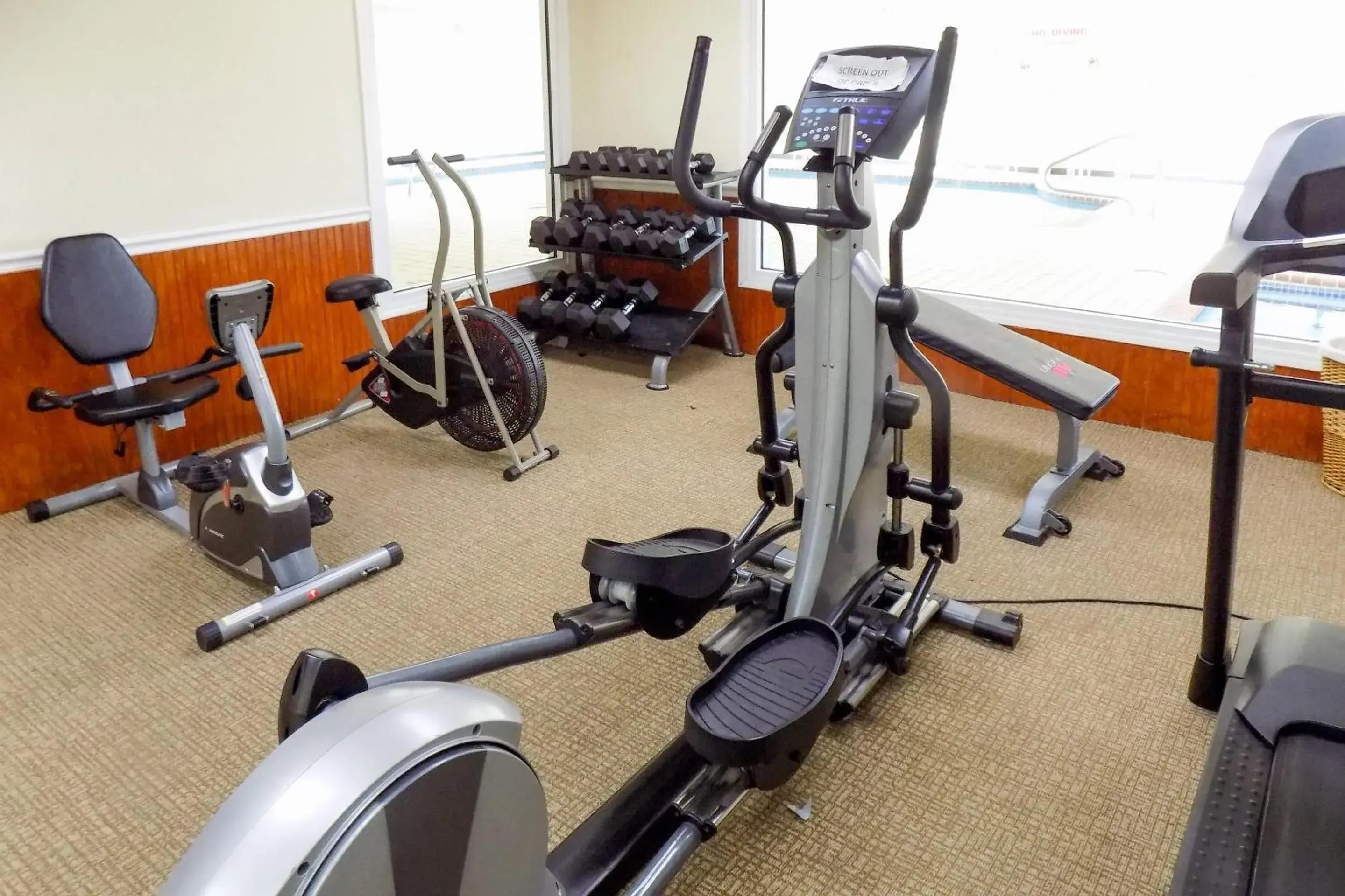 Fitness centre/facilities in Quality Inn Kingdom City I-70 Fitness centre/facilities in Quality Inn Kingdom City I-70