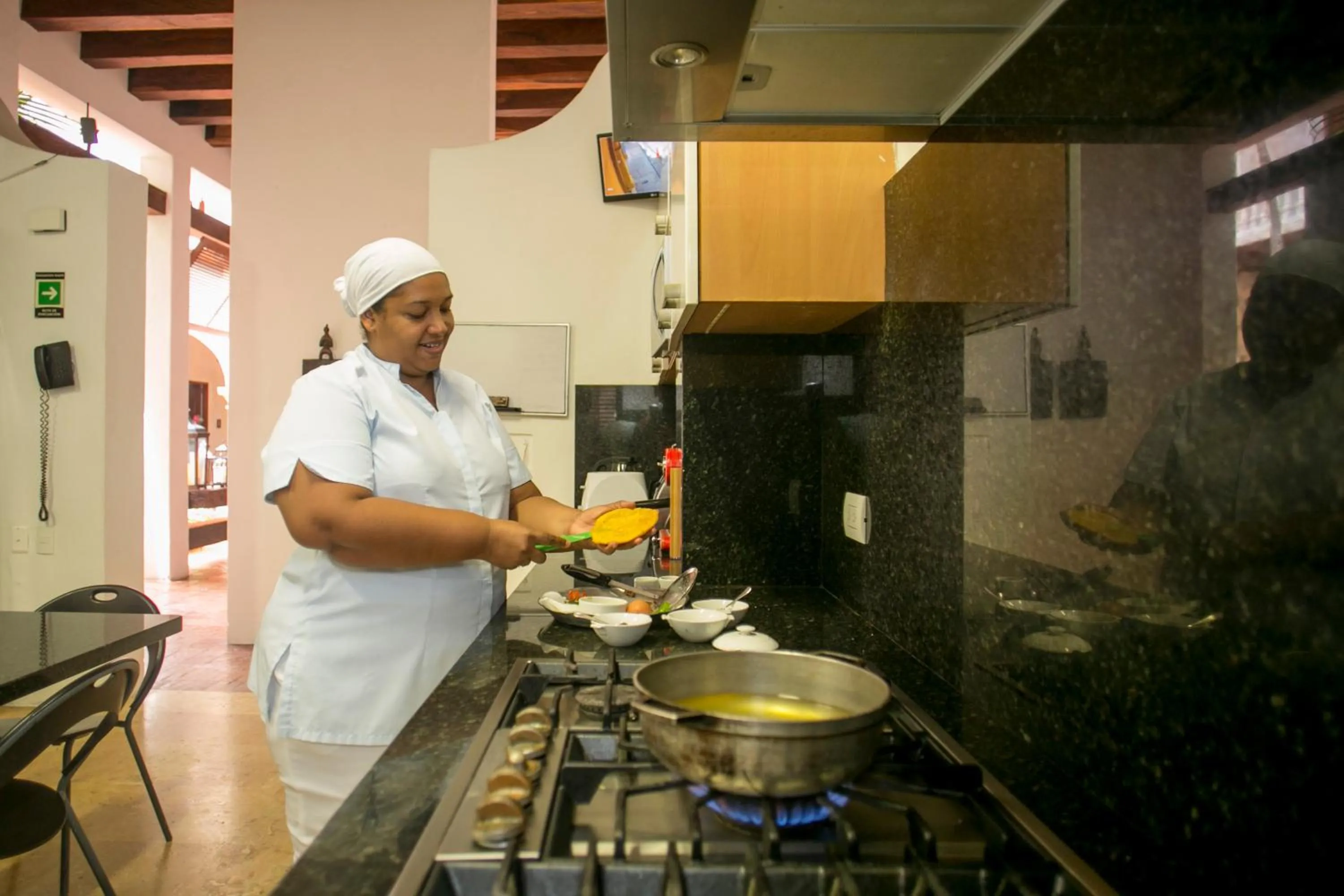 Restaurant/places to eat in Hotel Quadrifolio