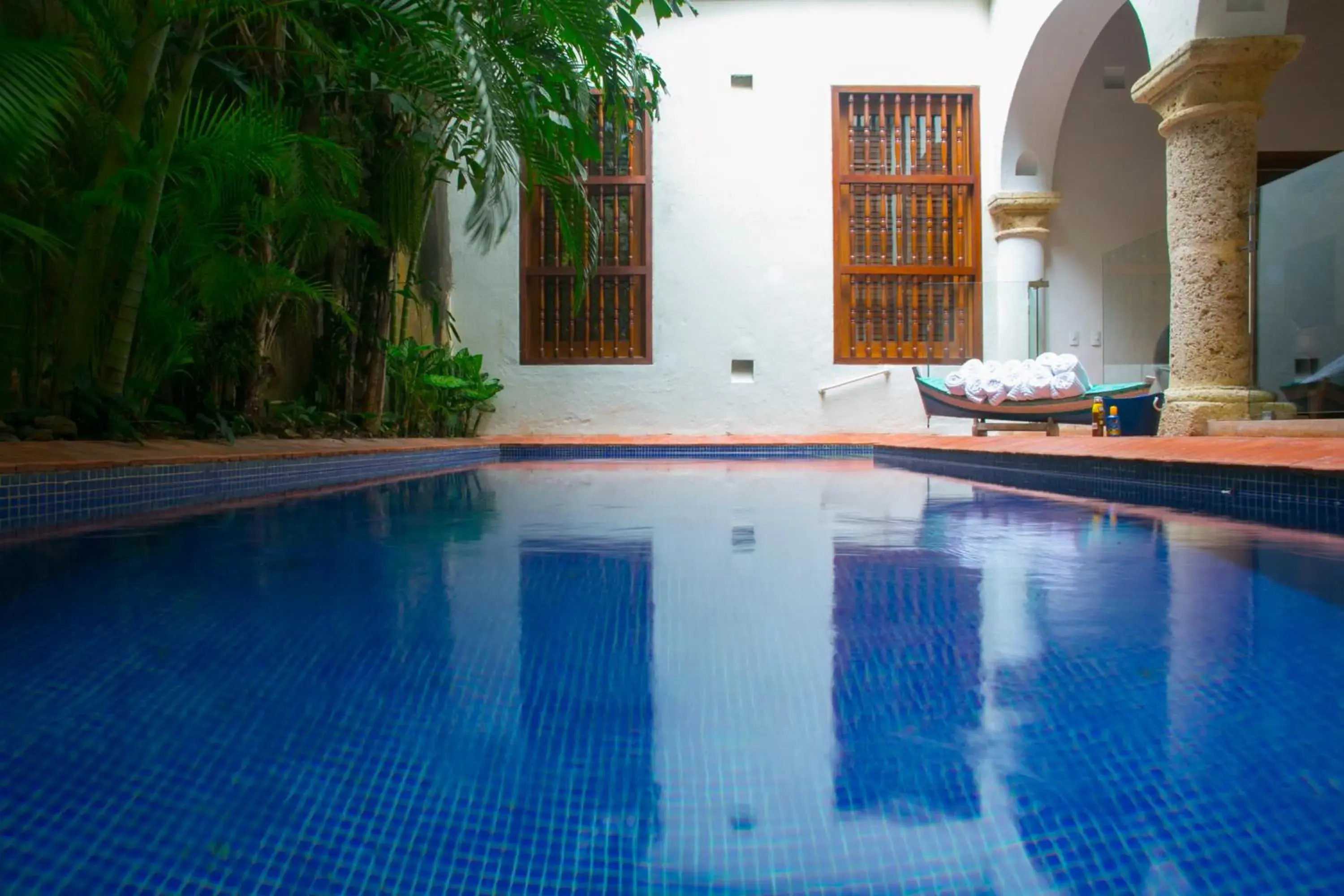 Swimming pool in Hotel Quadrifolio Swimming pool in Hotel Quadrifolio