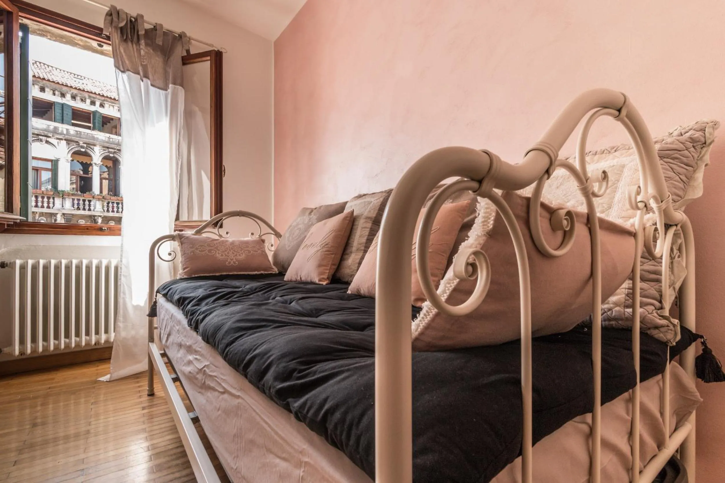 Bedroom, Bed in CASA DELL'ARTISTA