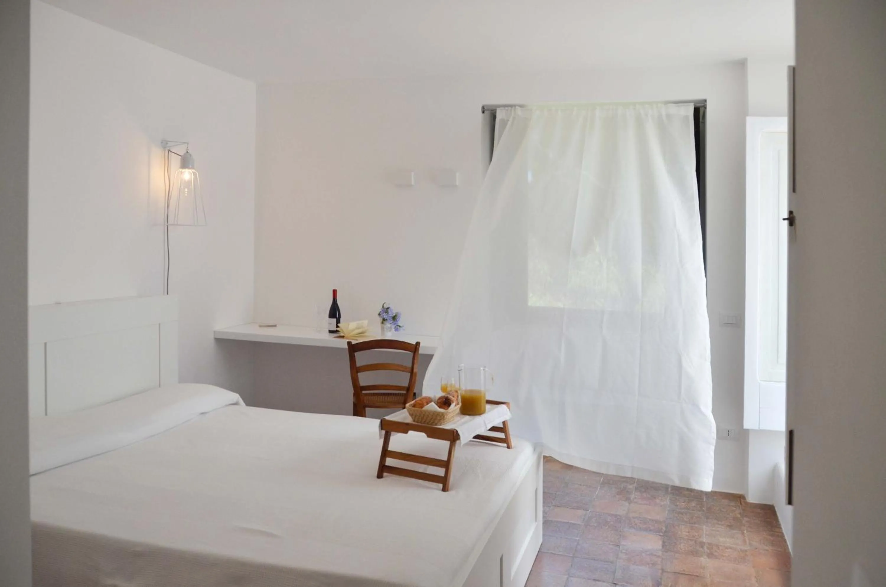 Photo of the whole room, Bed in Villa Canisello