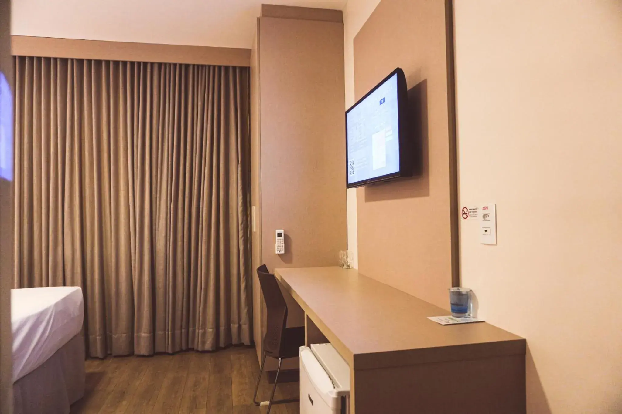 TV and multimedia, Bed in Go Inn Catalão TV and multimedia, Bed in Go Inn Catalão