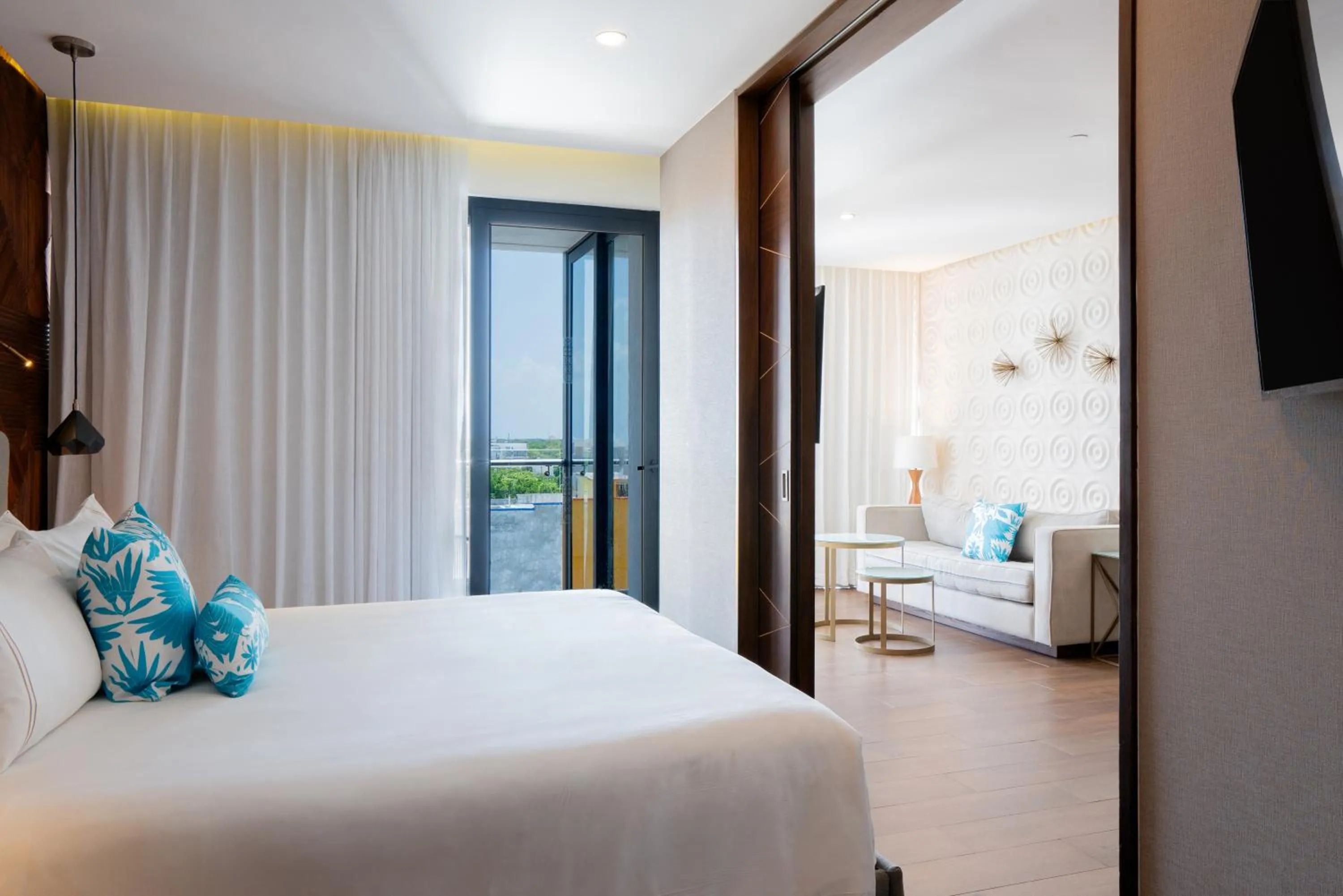 Bedroom, Bed in The Fives Downtown Hotel & Residences, Curio Collection by Hilton