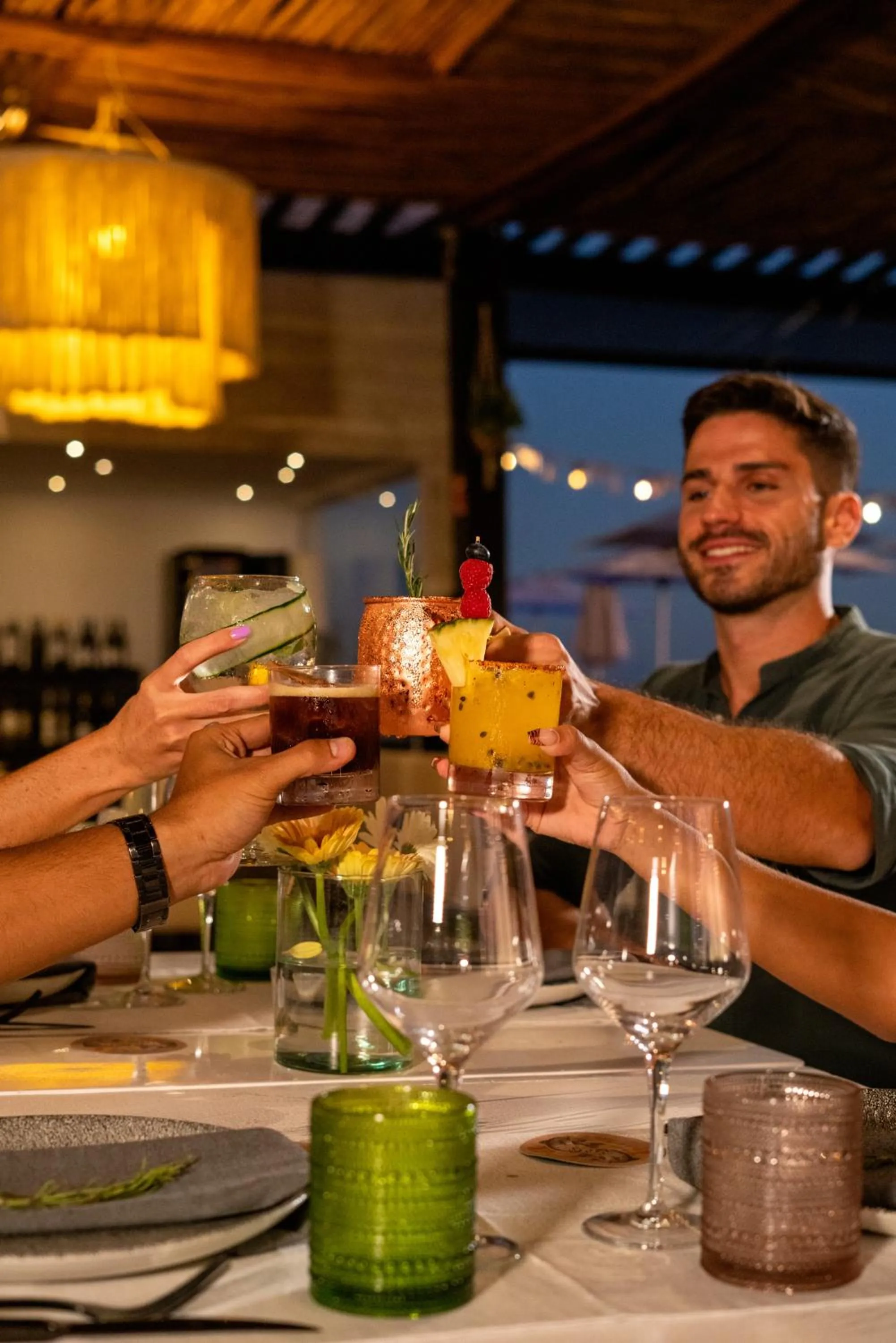 Restaurant/places to eat in The Fives Downtown Hotel & Residences, Curio Collection by Hilton