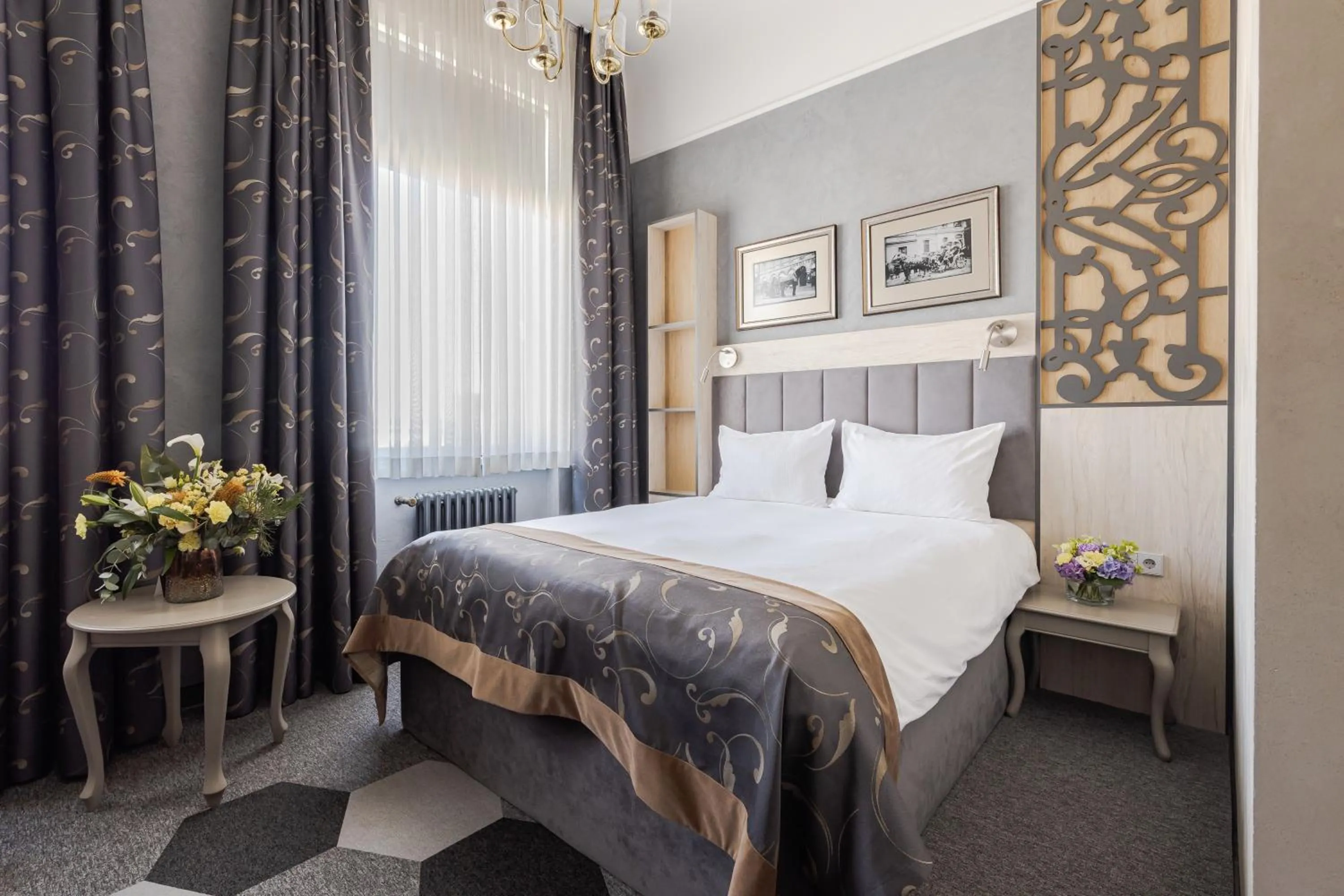 Bed in Eurostars Metropole